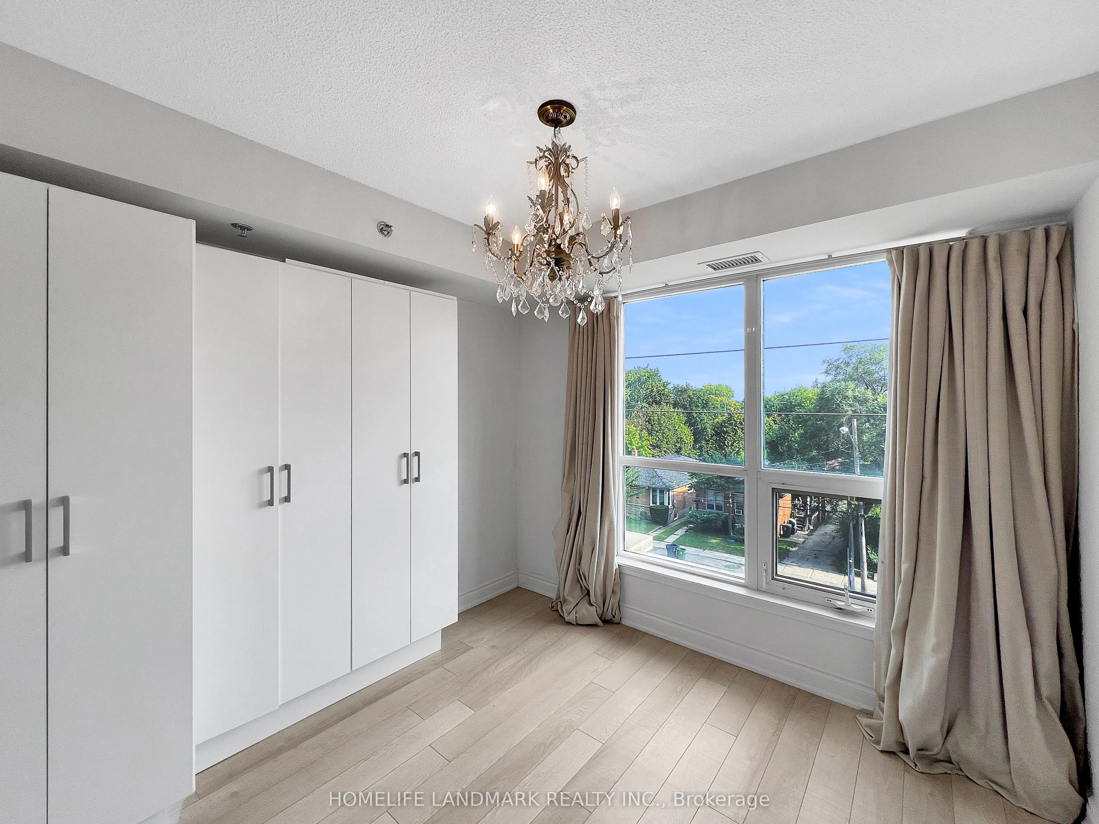 760 Sheppard Avenue W #413