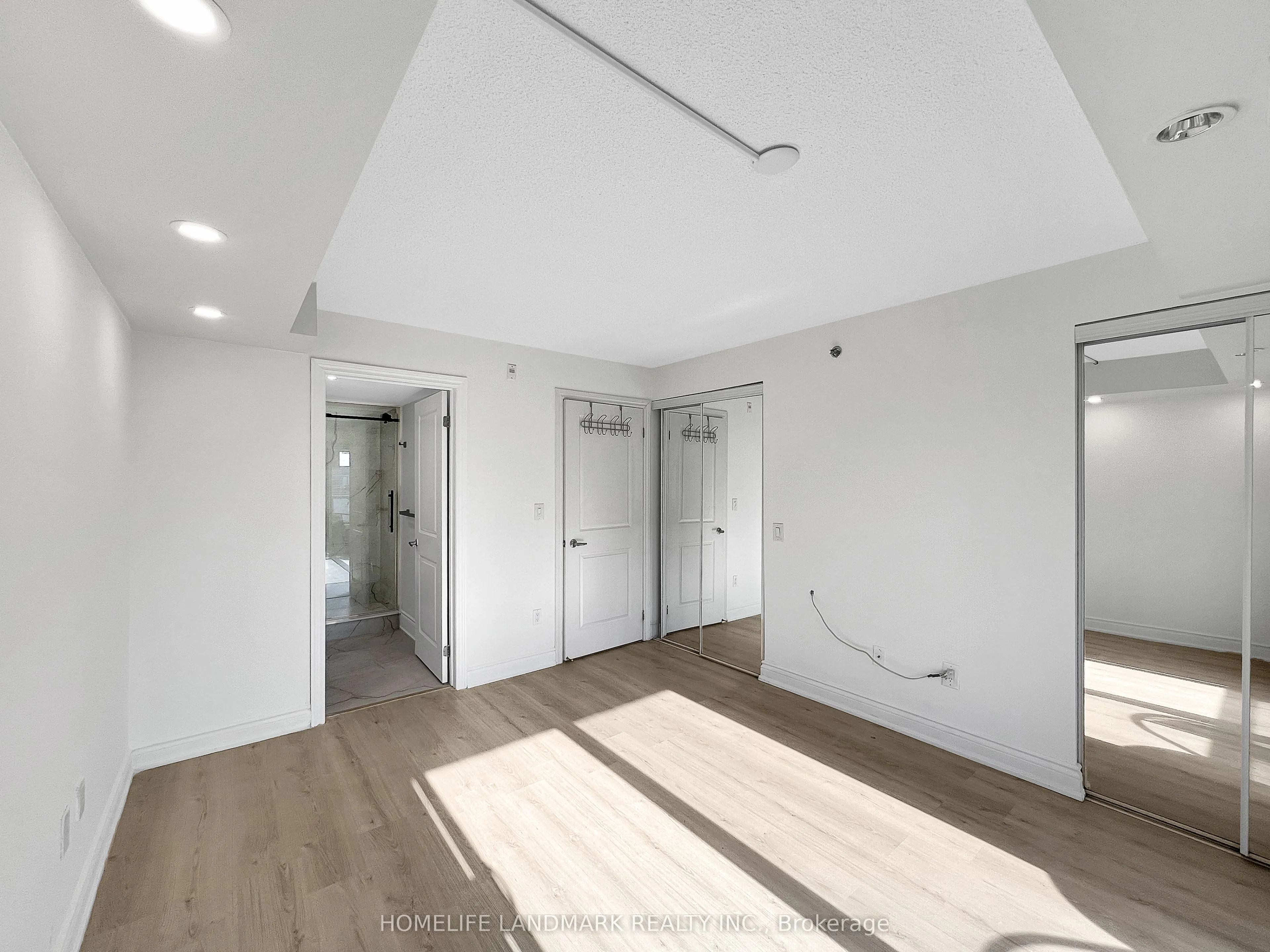 760 Sheppard Avenue W #413