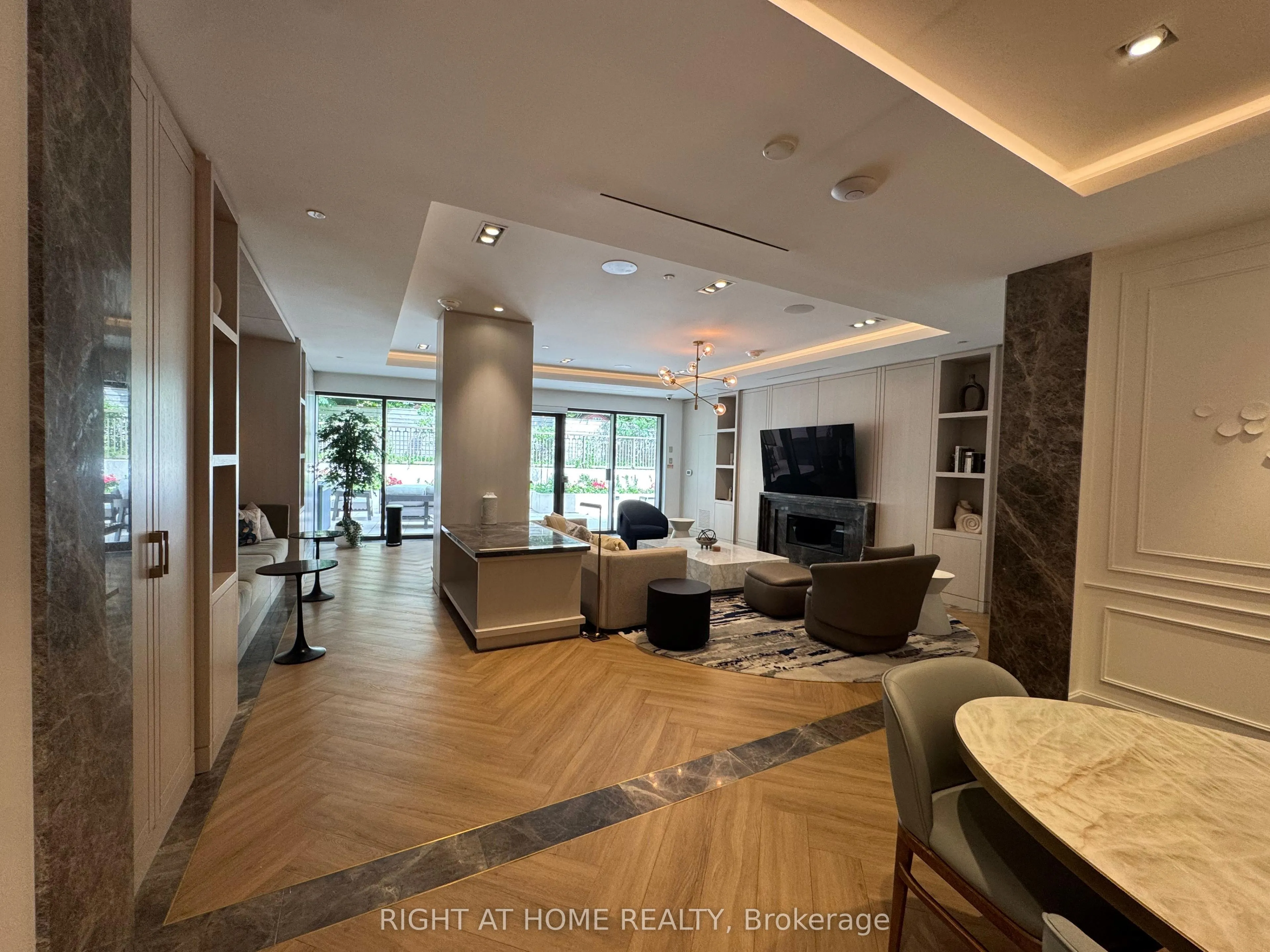 3 Strathgowan Avenue #324