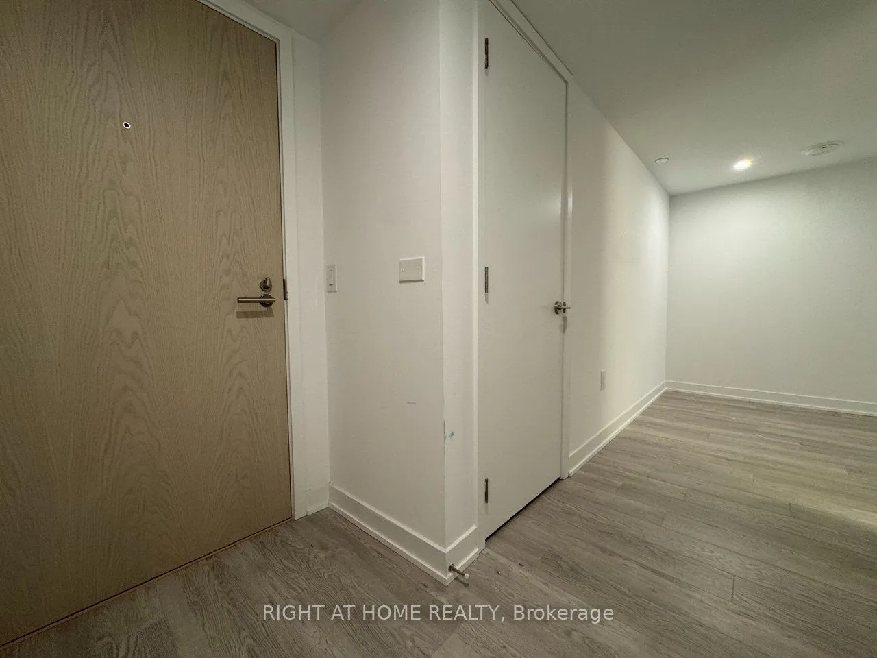 3 Strathgowan Avenue #324