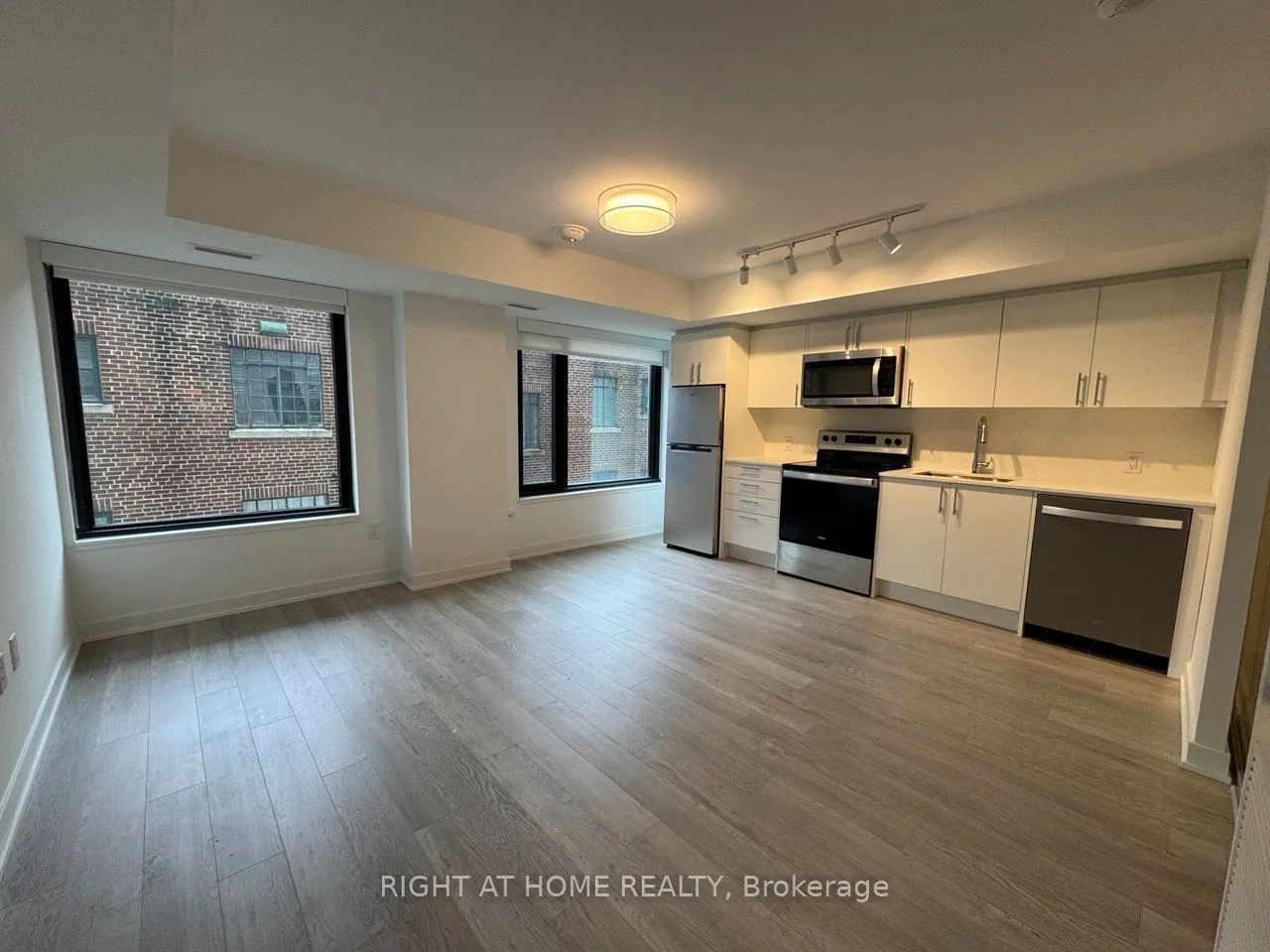 3 Strathgowan Avenue #324