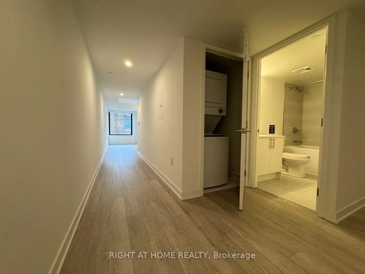3 Strathgowan Avenue #324