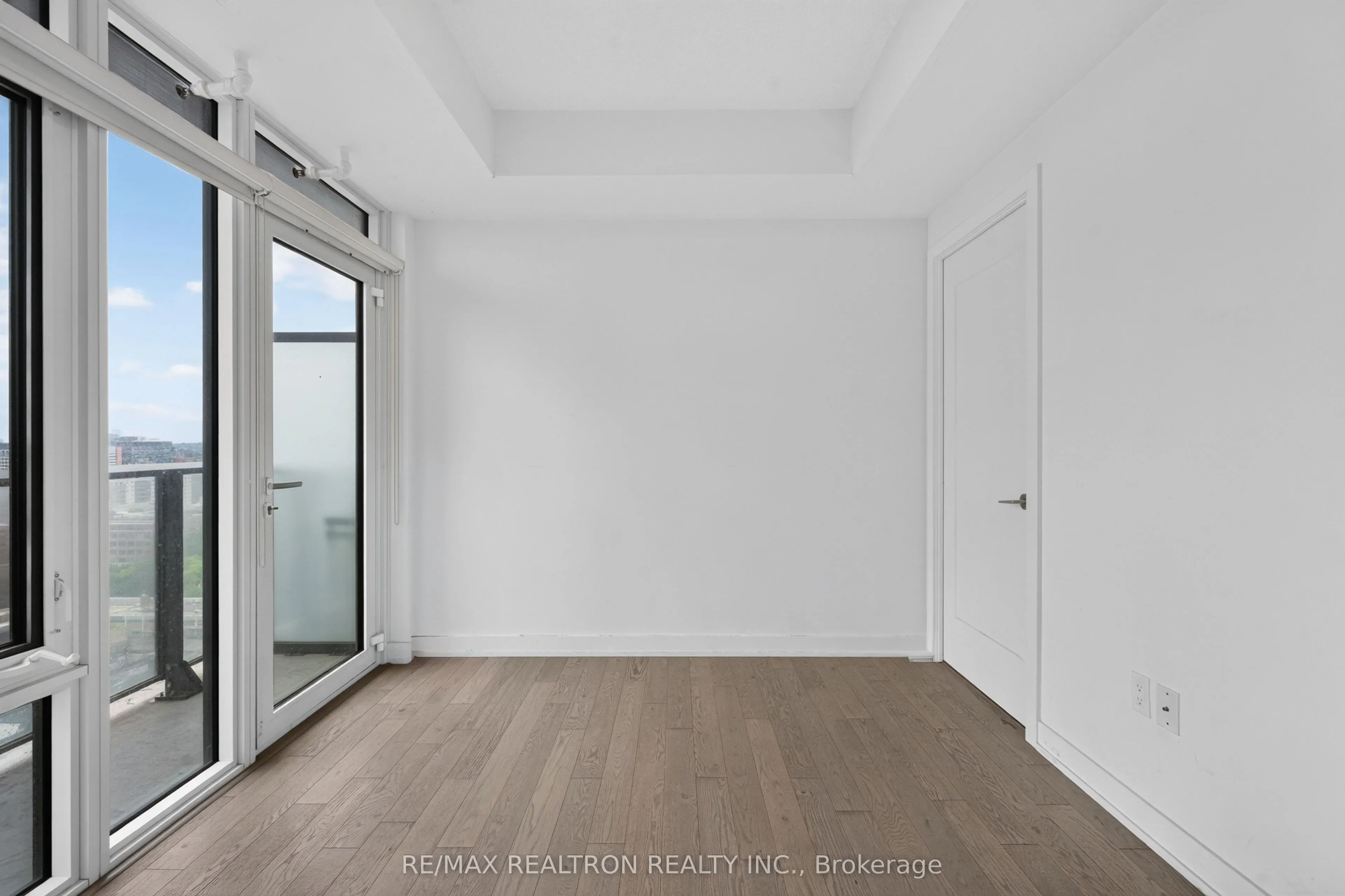 330 Richmond Street W #2203