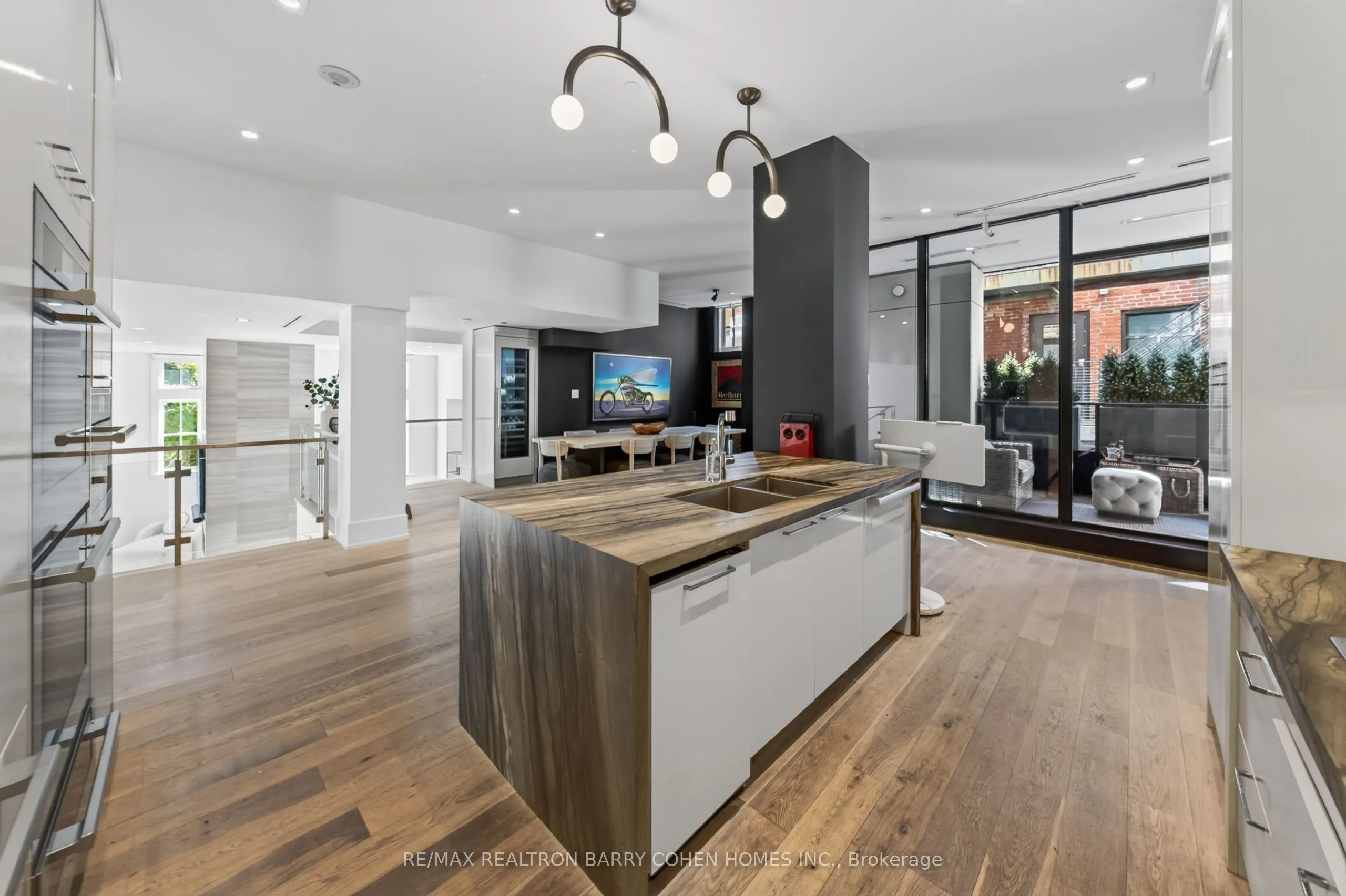 36 Hazelton Avenue #2A