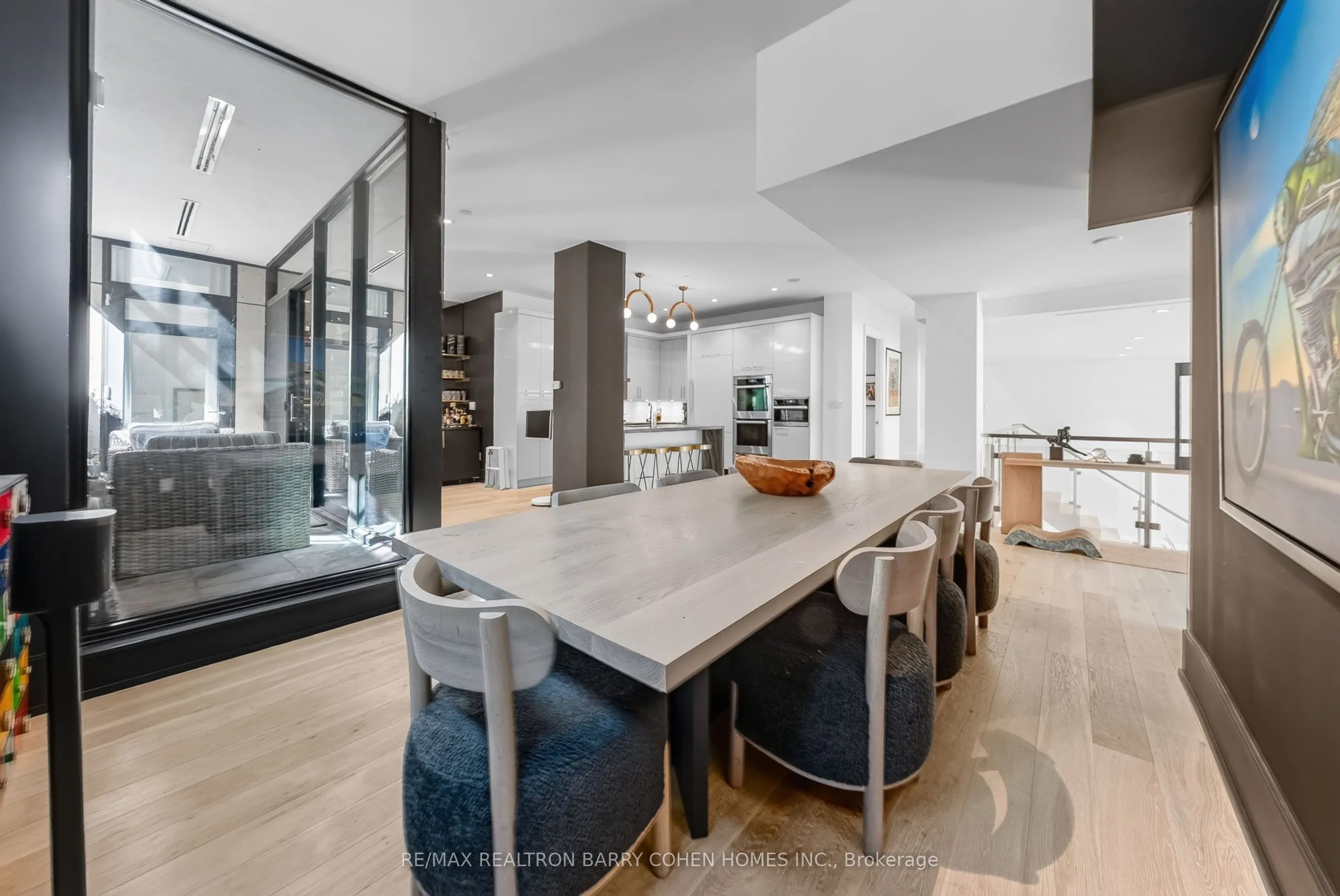 36 Hazelton Avenue #2A