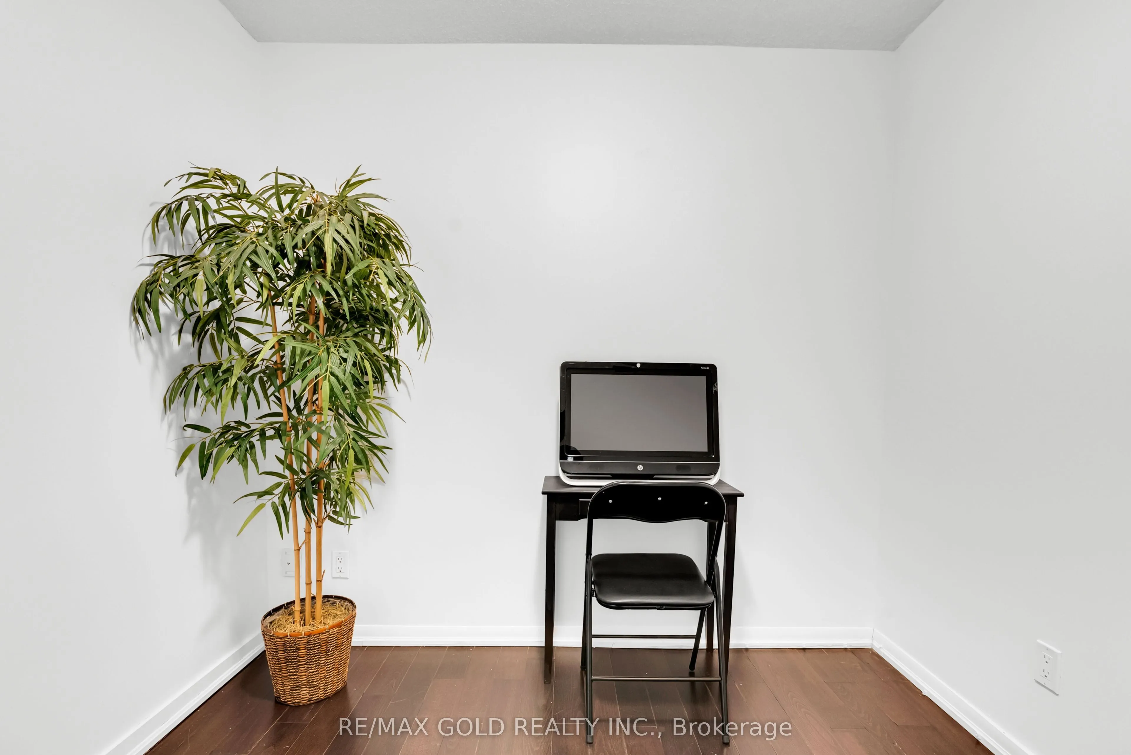 209 Fort York Boulevard #1357