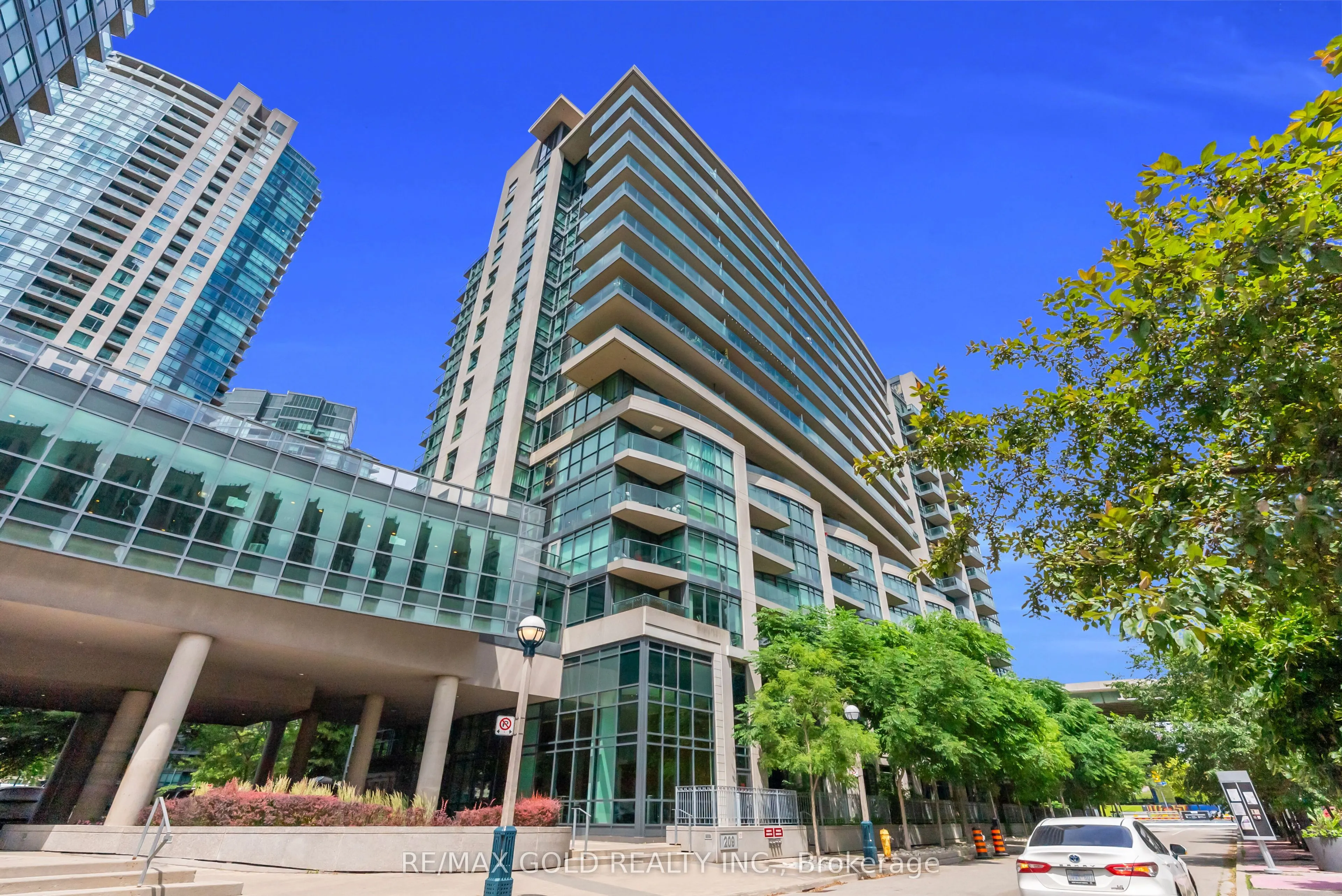 209 Fort York Boulevard #1357