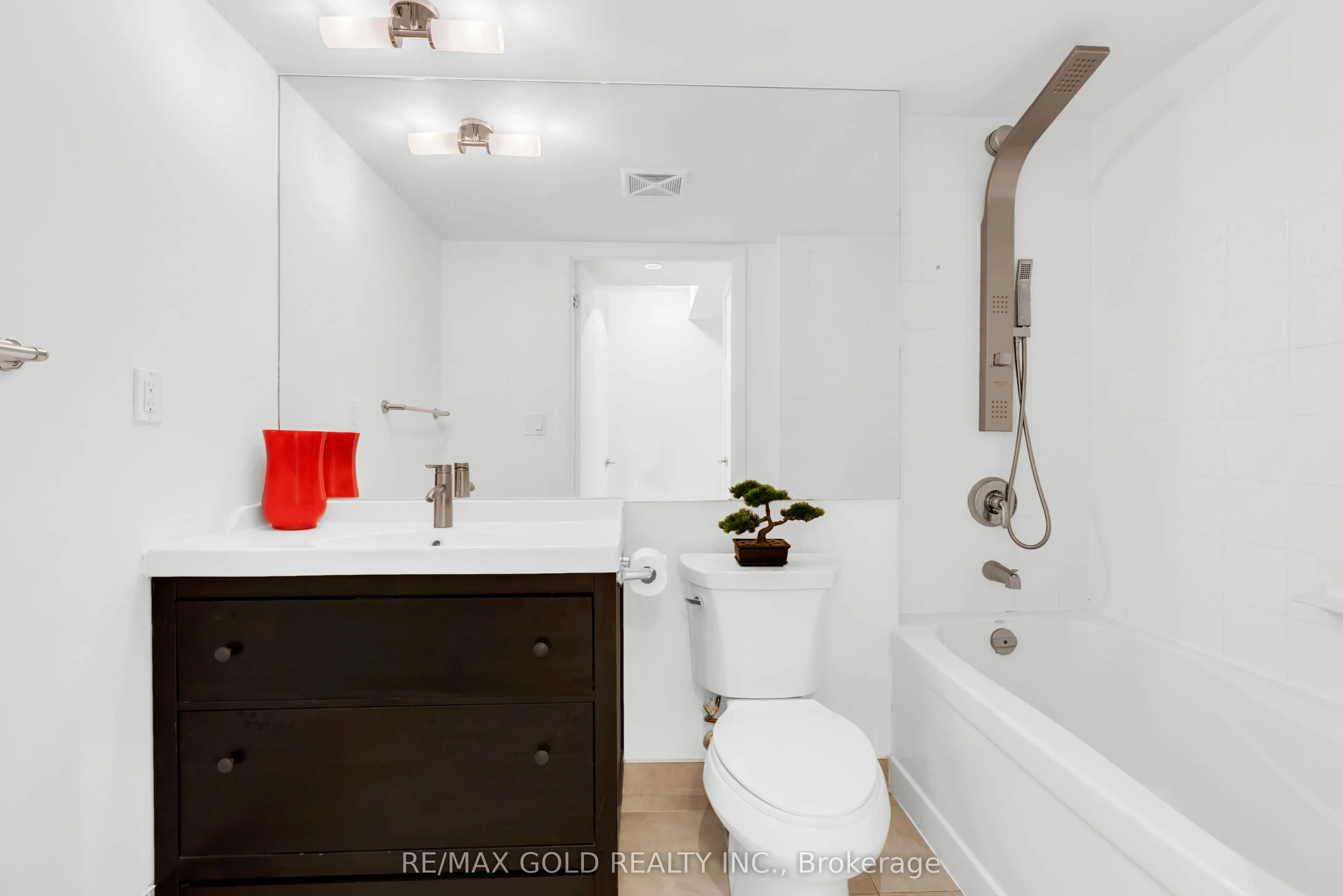 209 Fort York Boulevard #1357