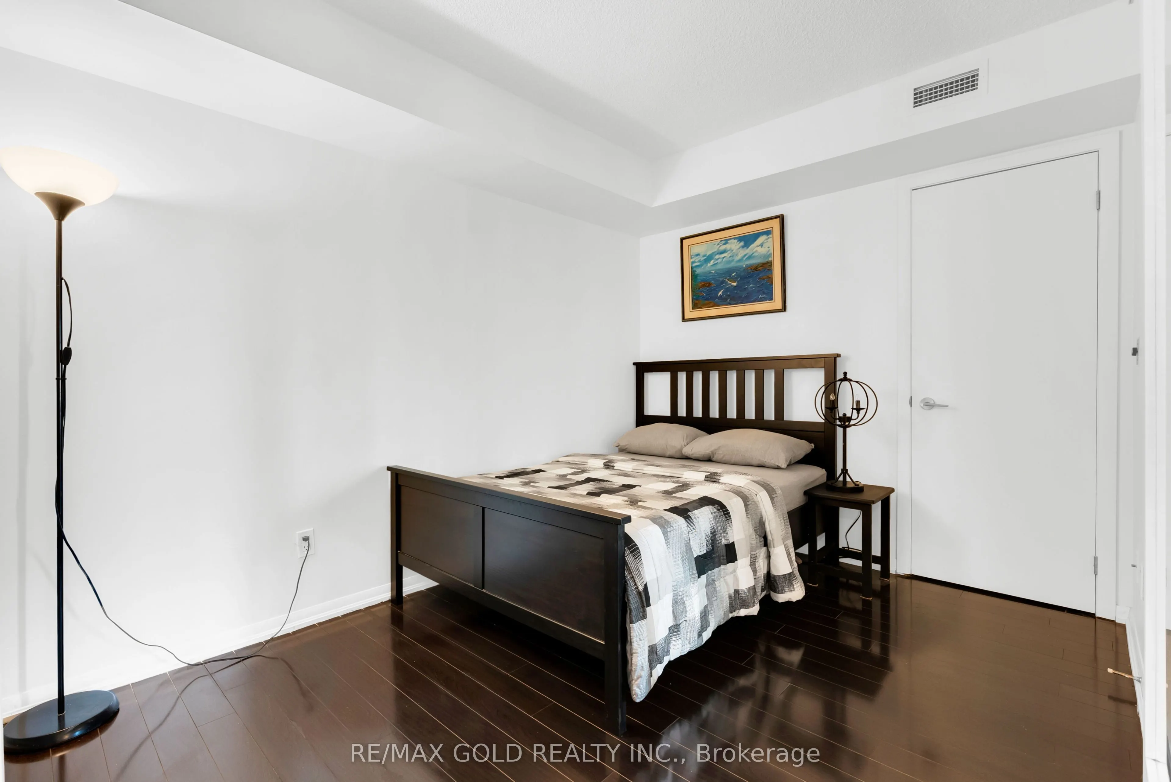 209 Fort York Boulevard #1357