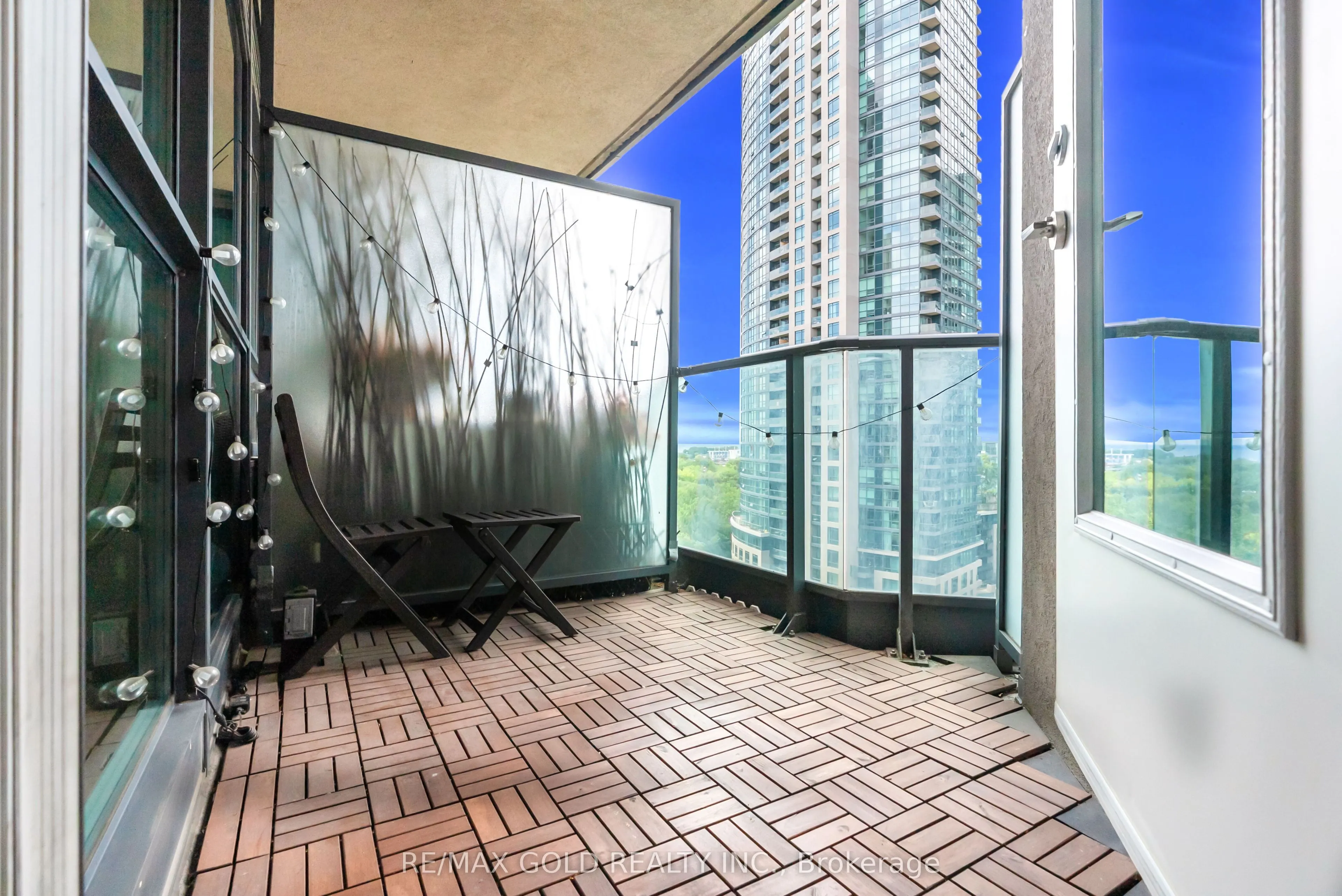 209 Fort York Boulevard #1357