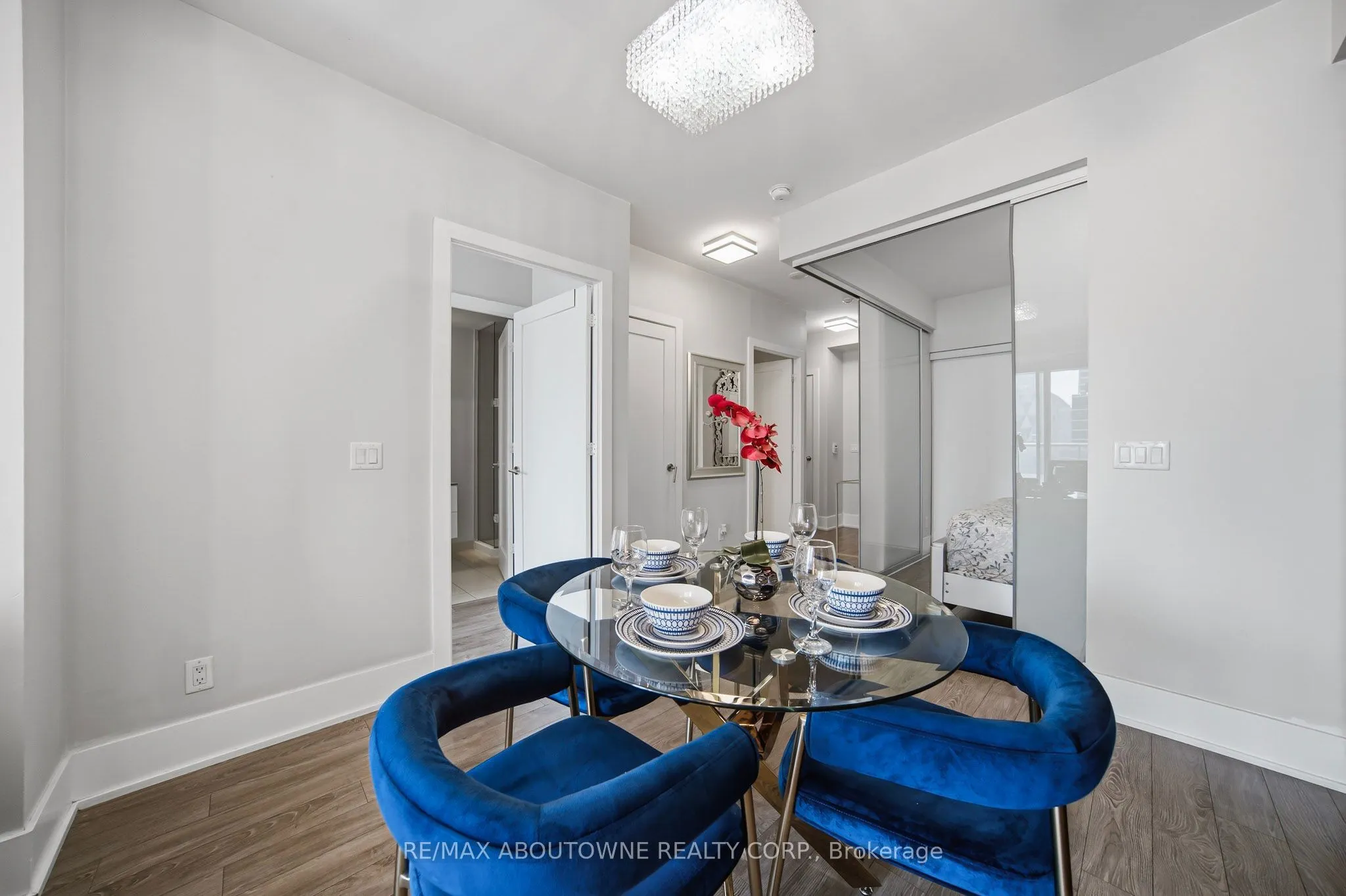 300 Front Street W #3909