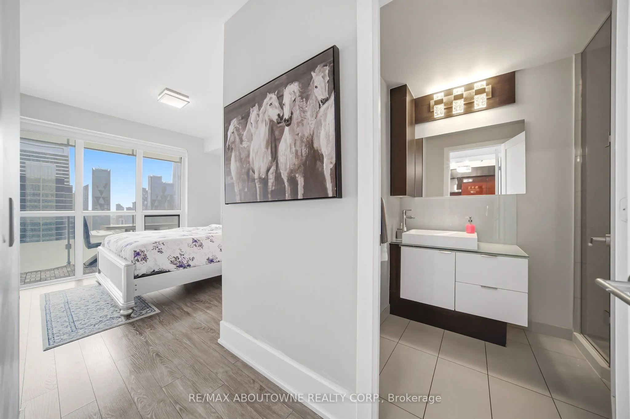 300 Front Street W #3909