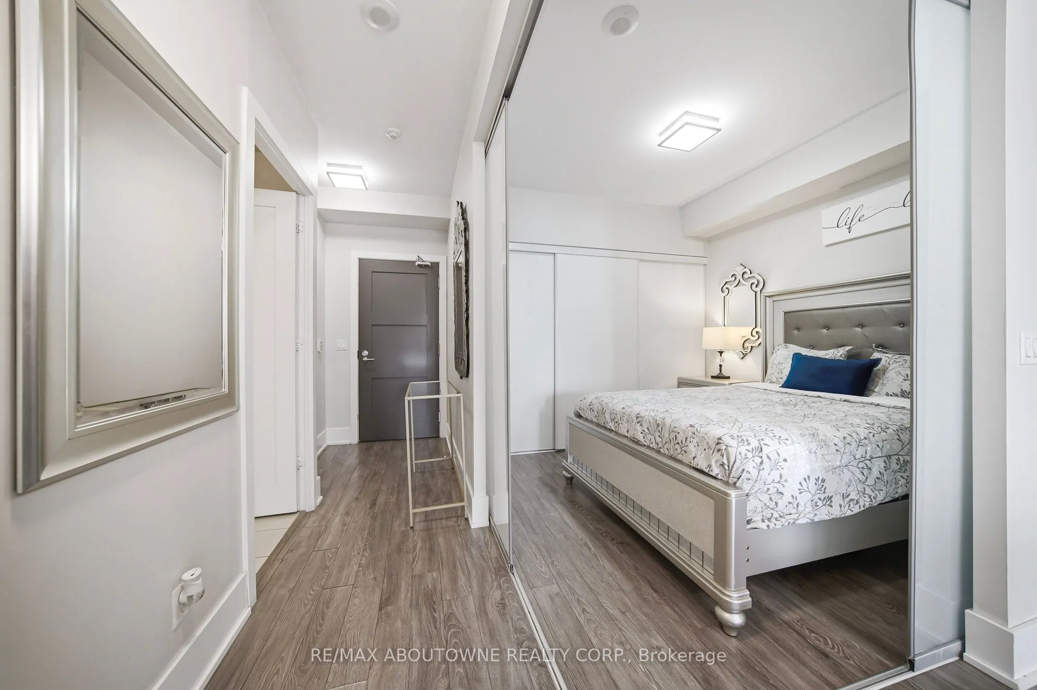 300 Front Street W #3909