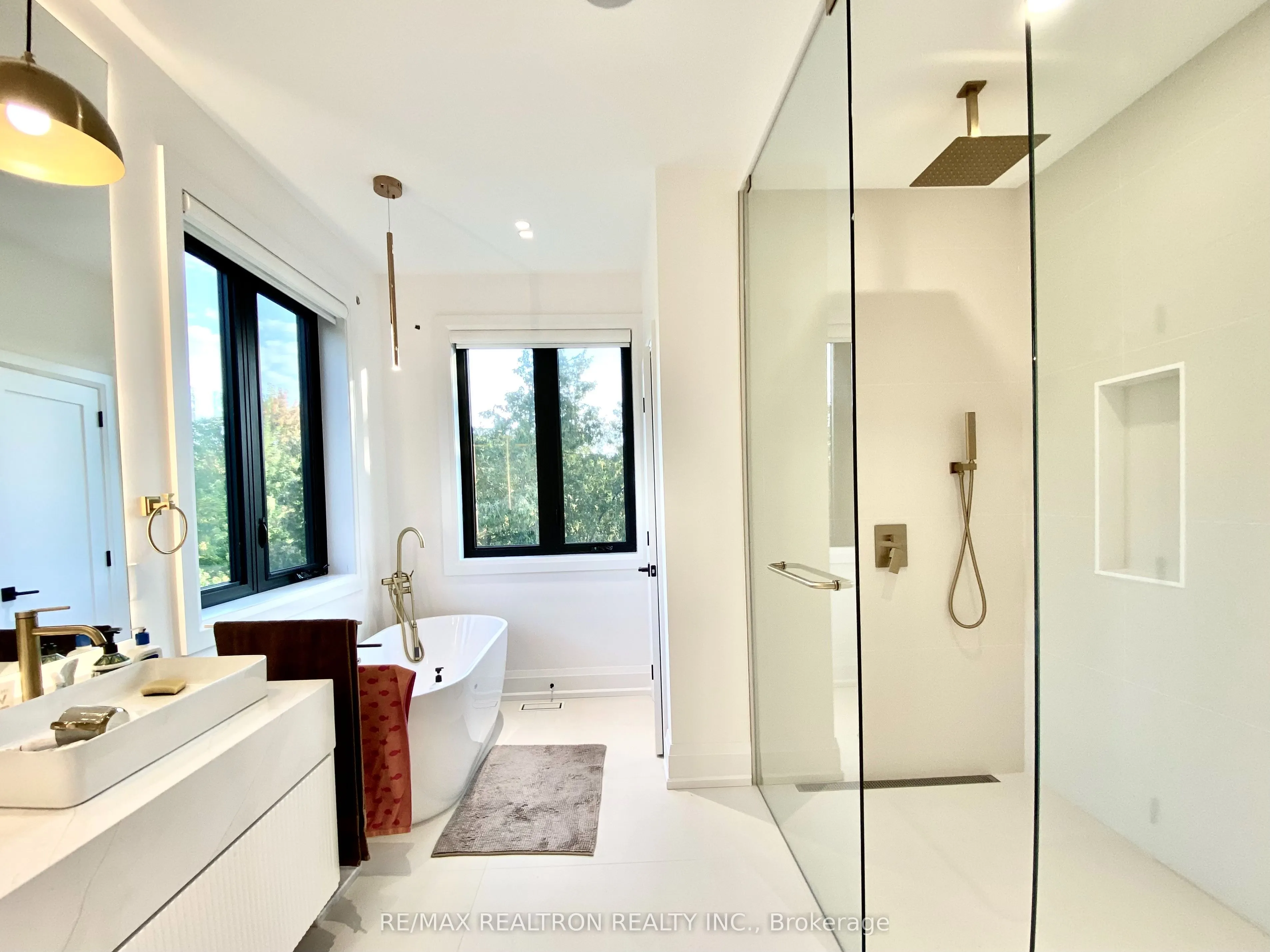 2 North Hills Terrace