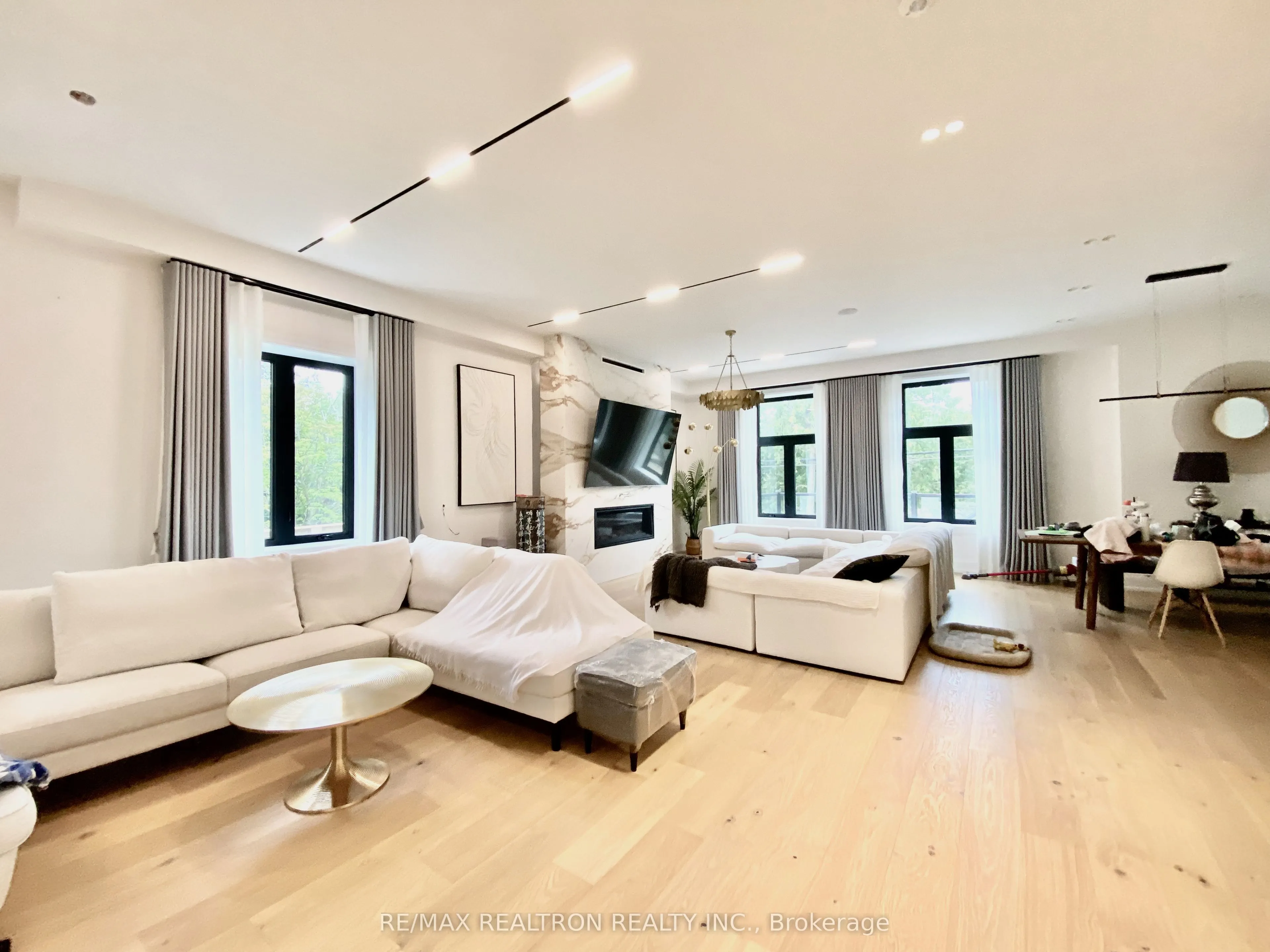 2 North Hills Terrace