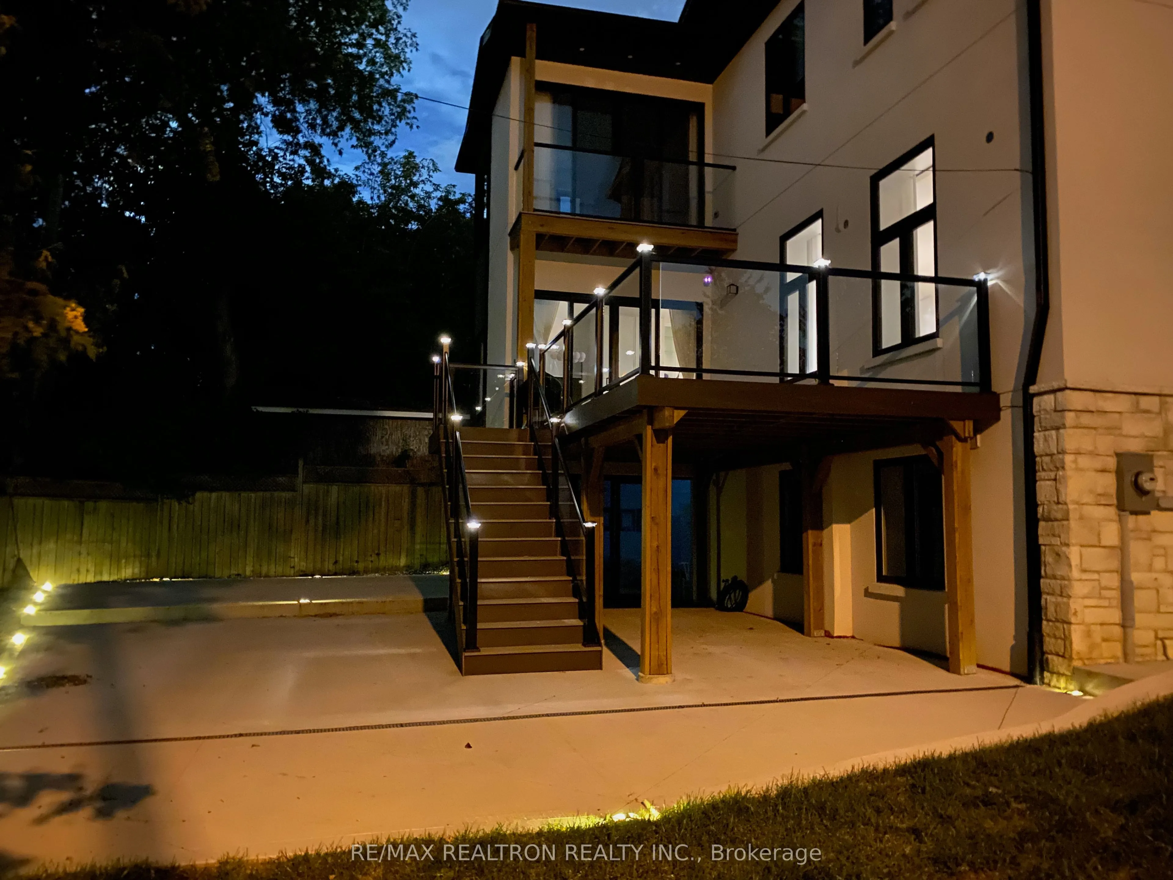 2 North Hills Terrace