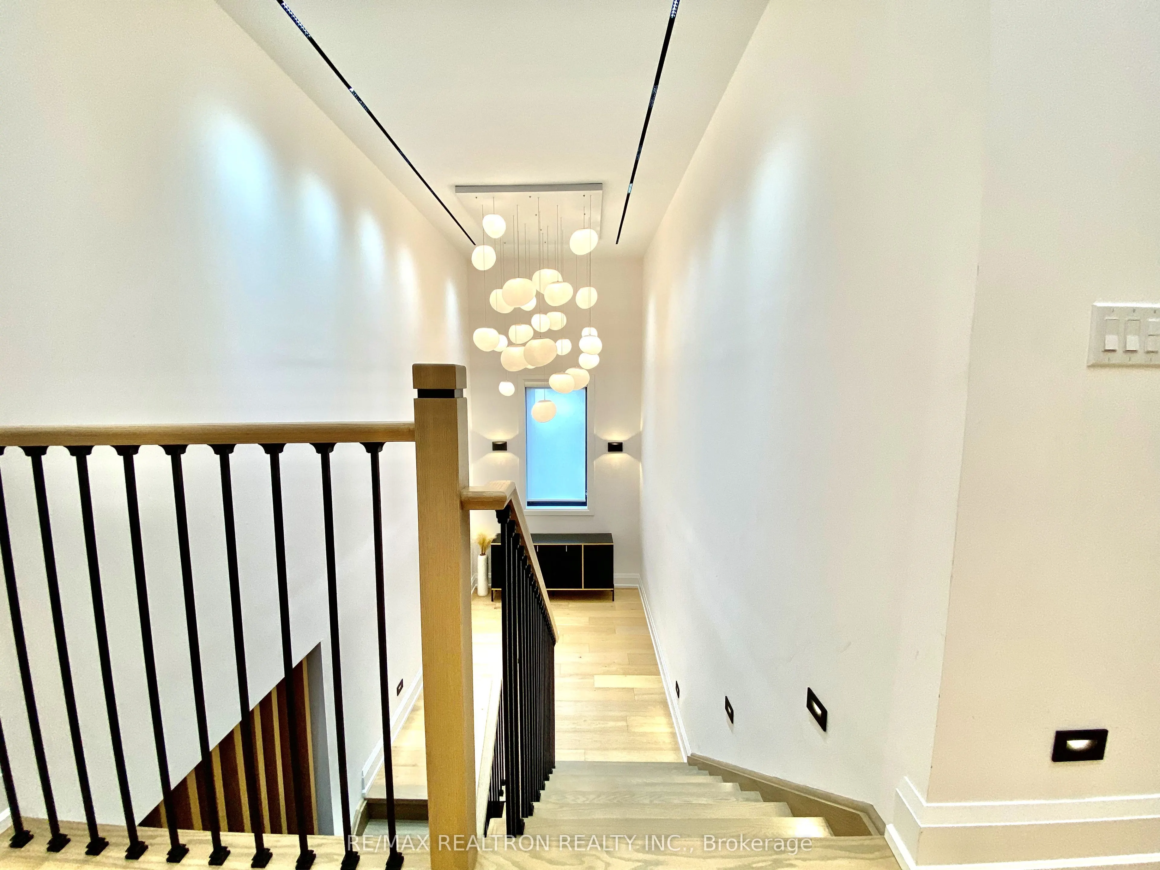 2 North Hills Terrace