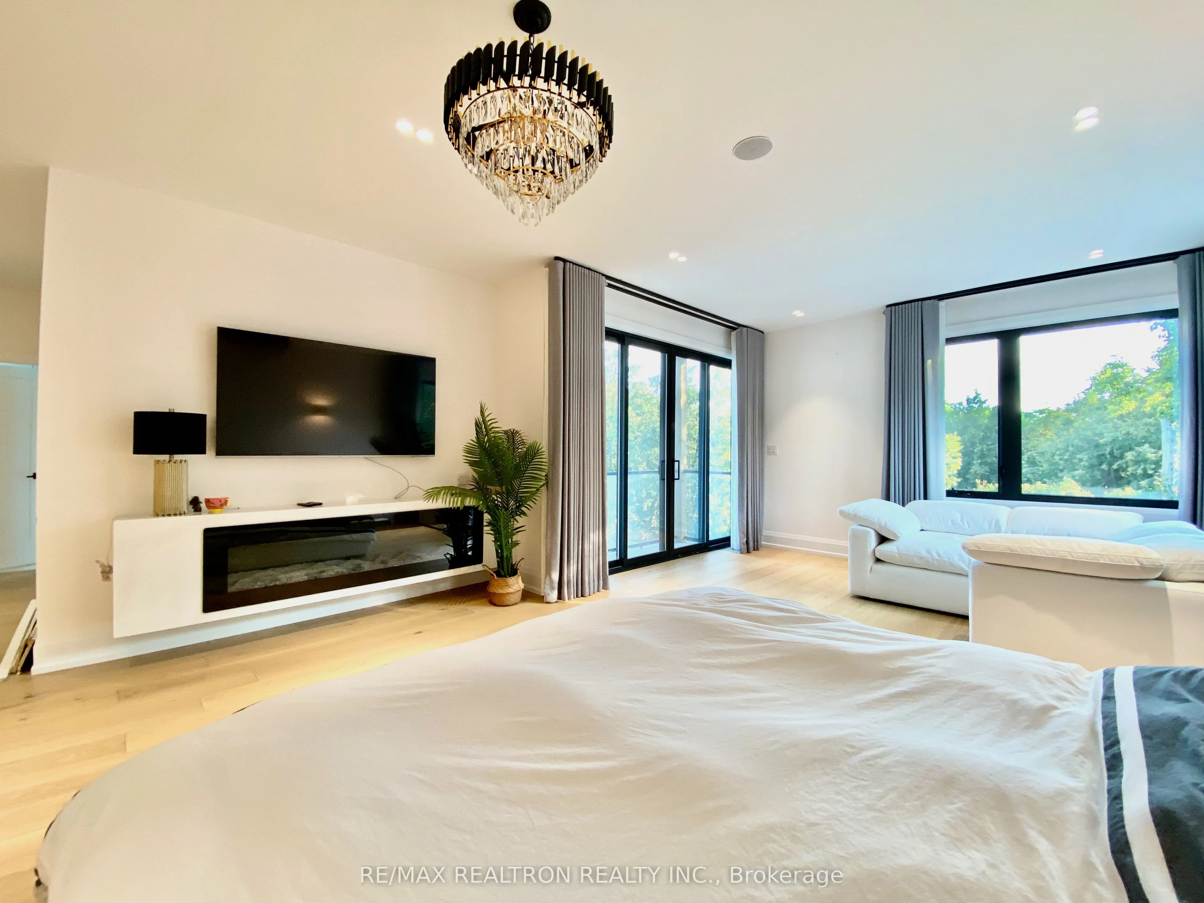 2 North Hills Terrace