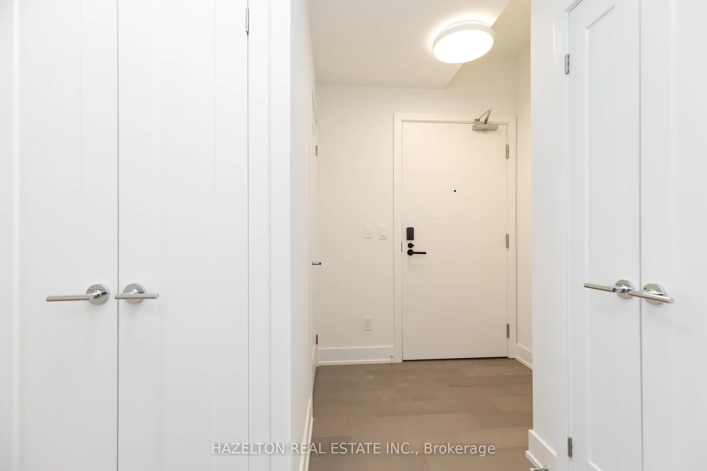 8 Manor Road W #605