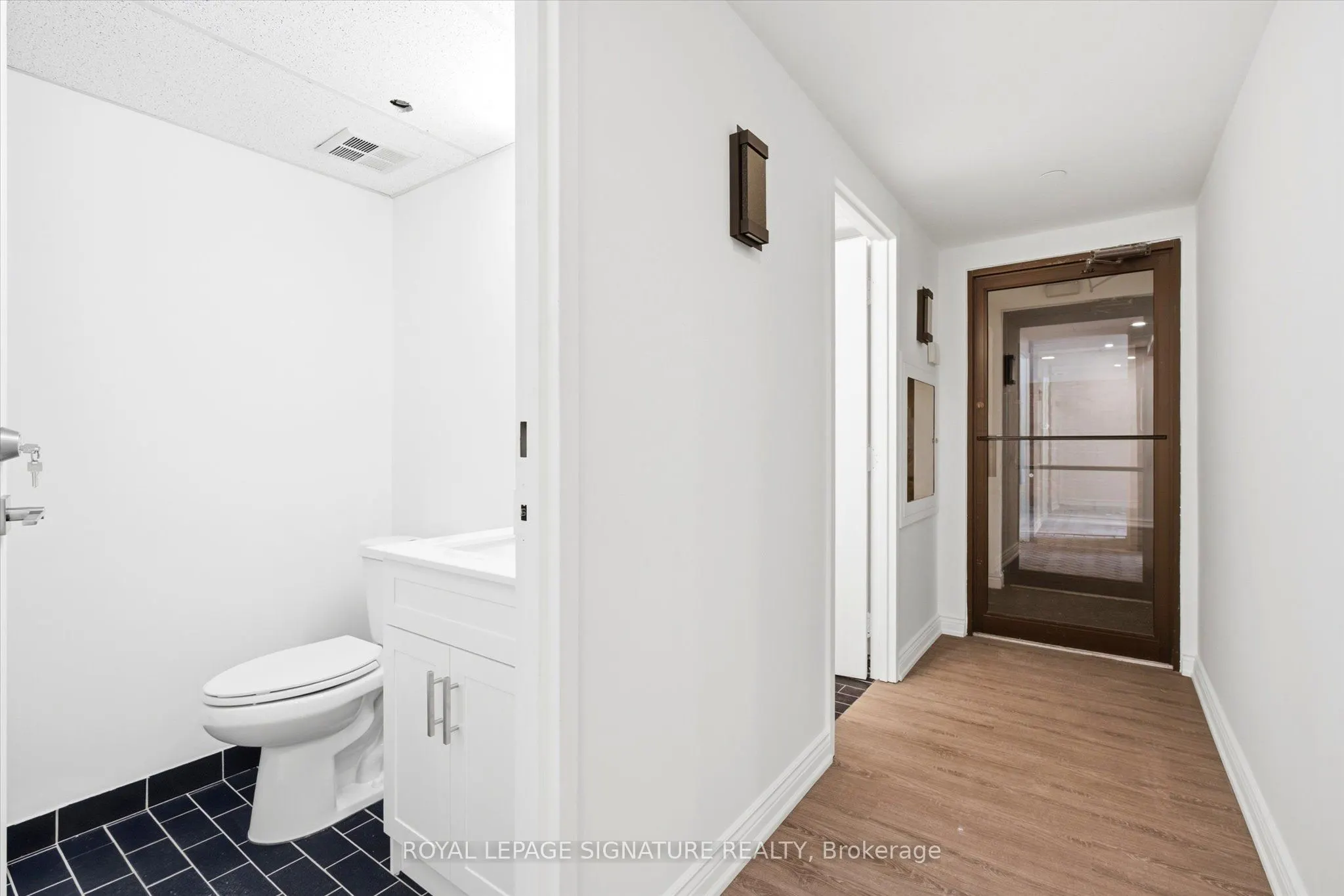 2900 Yonge Street #101