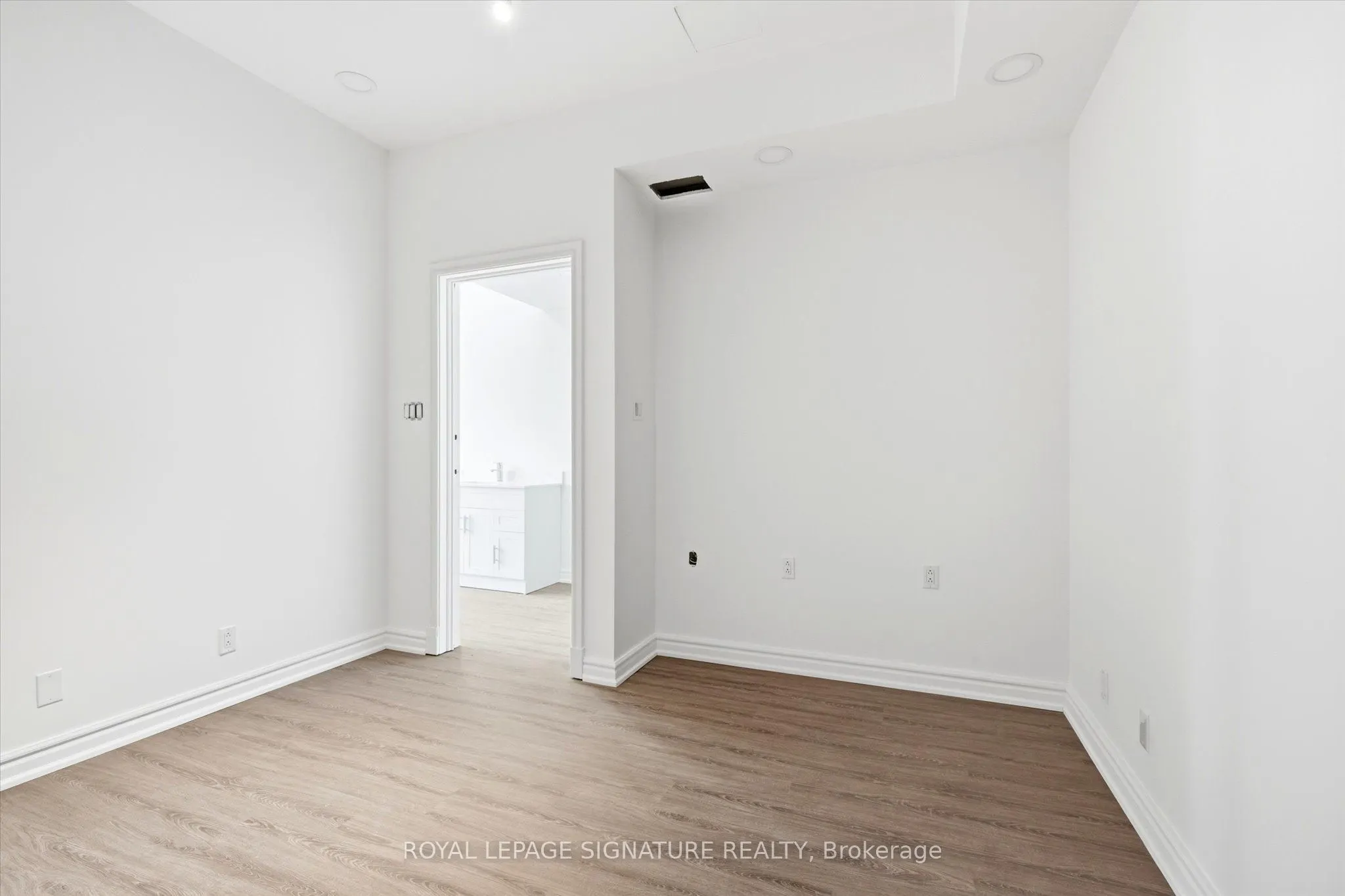 2900 Yonge Street #101