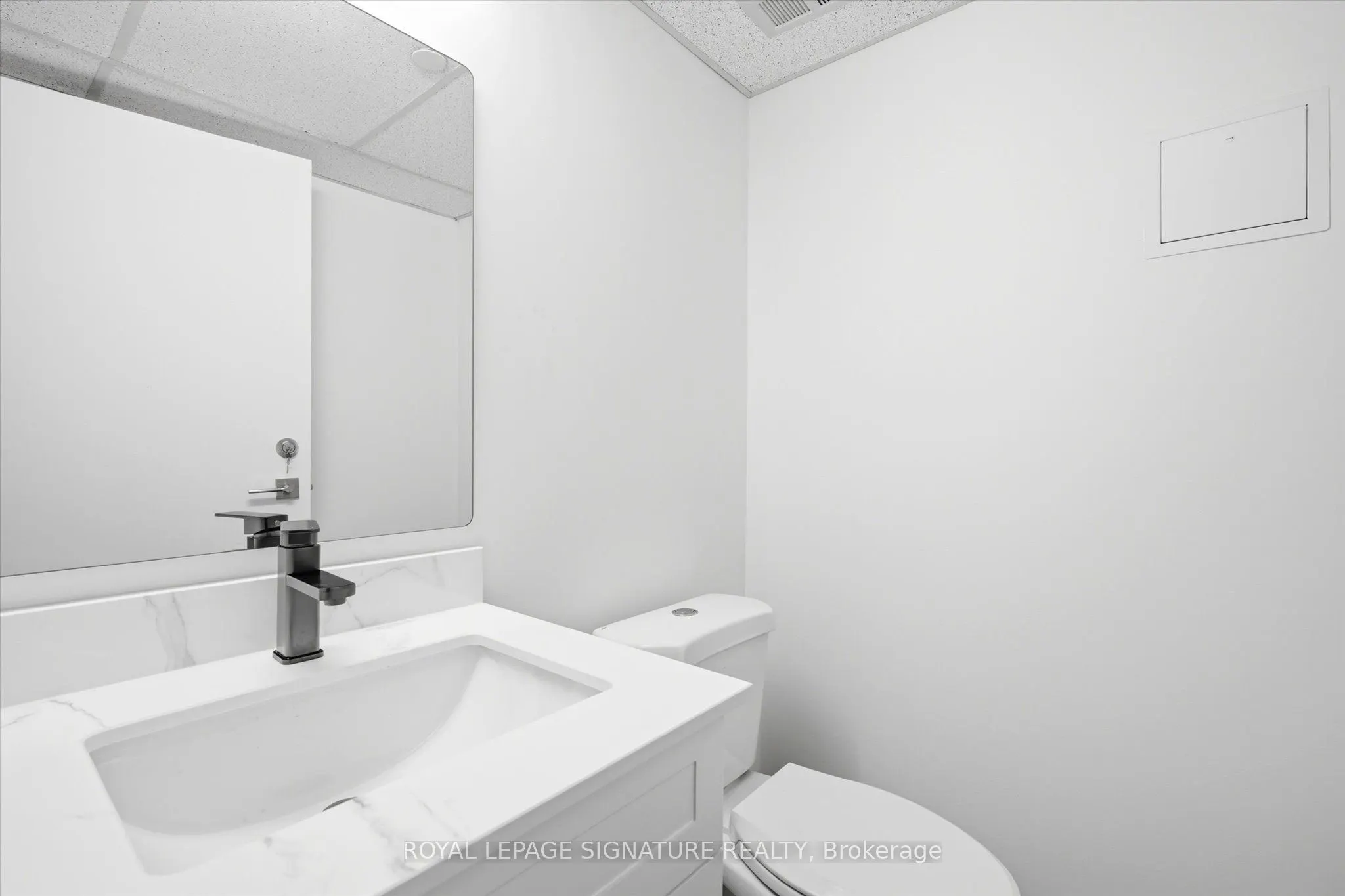 2900 Yonge Street #101