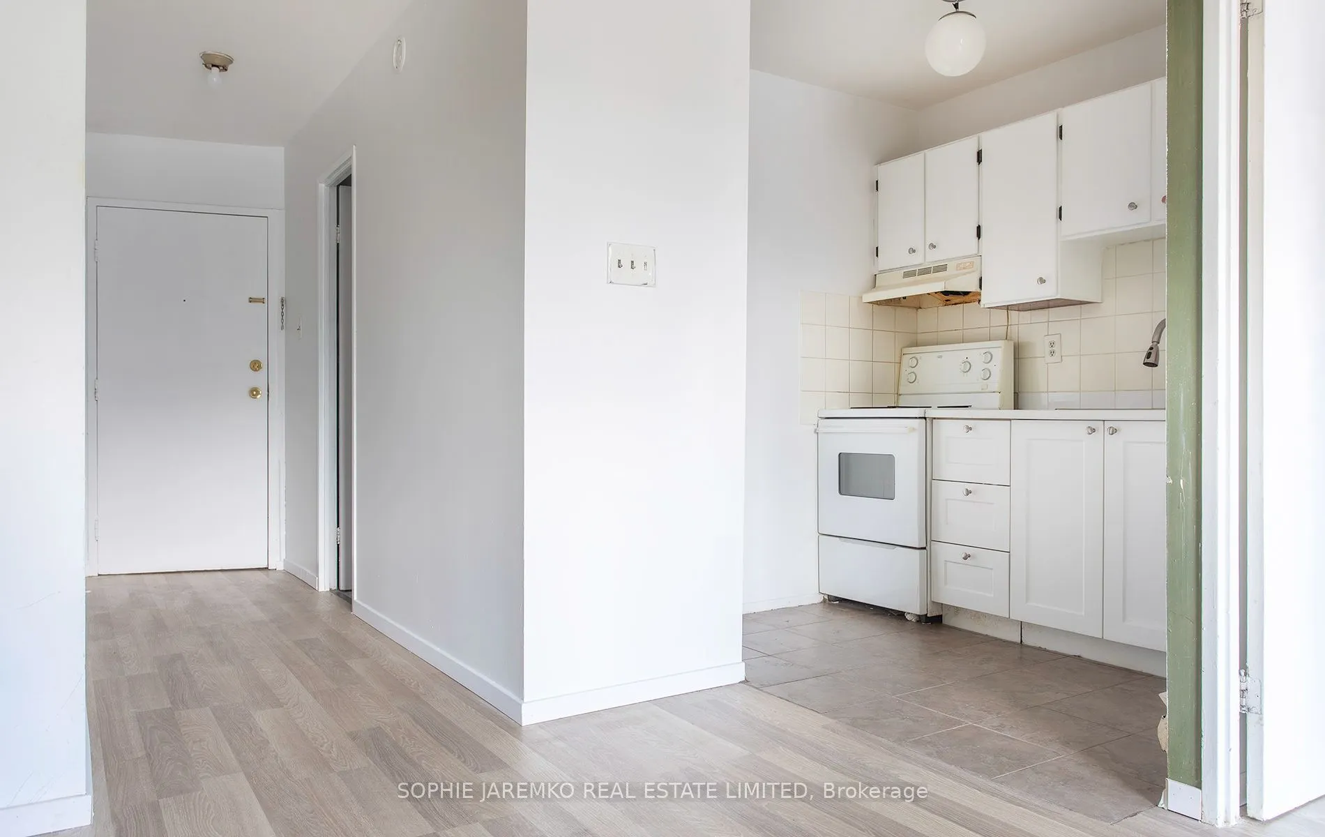 1071A Bloor Street W #3