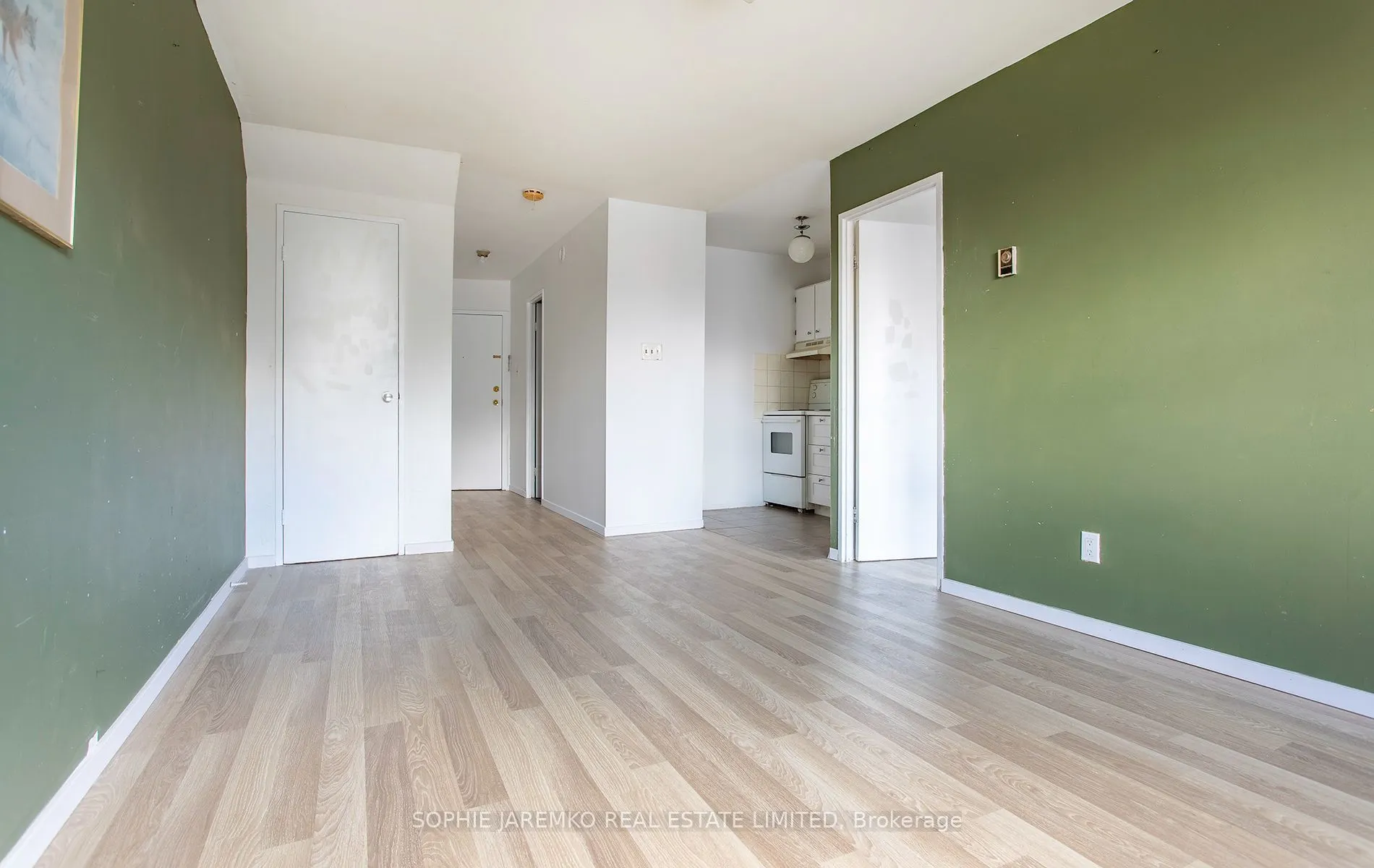 1071A Bloor Street W #3