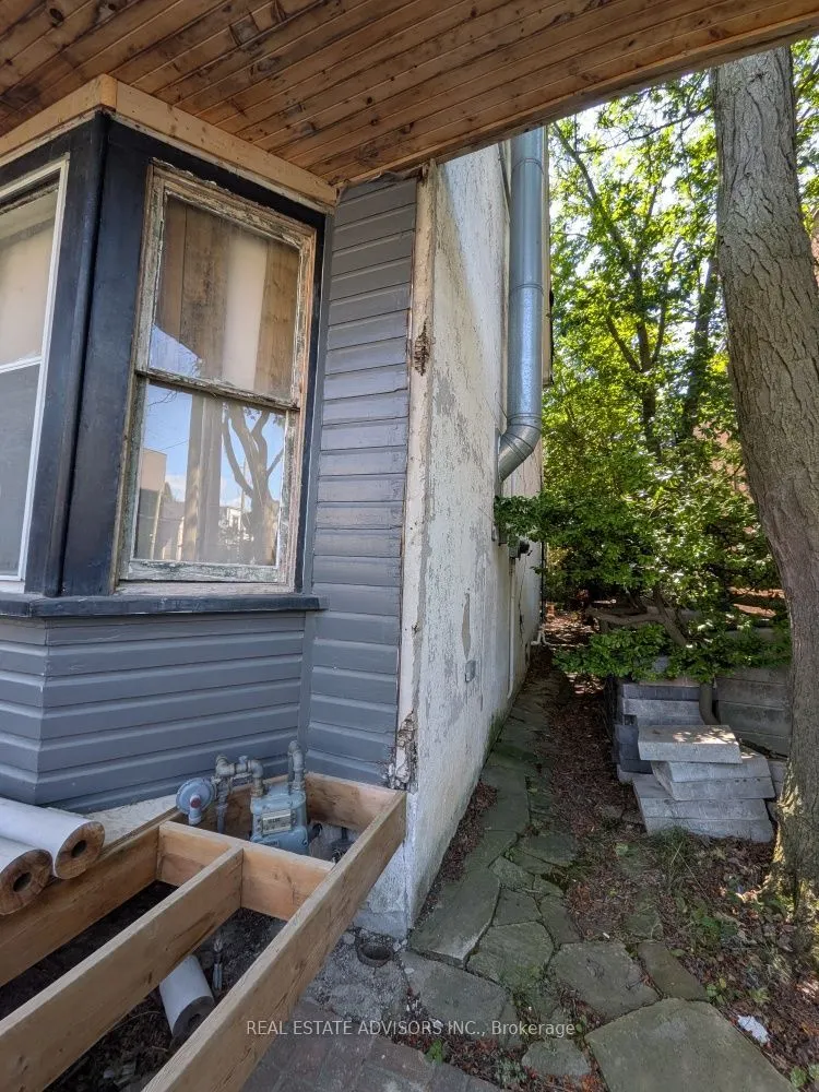 29 Thelma Avenue