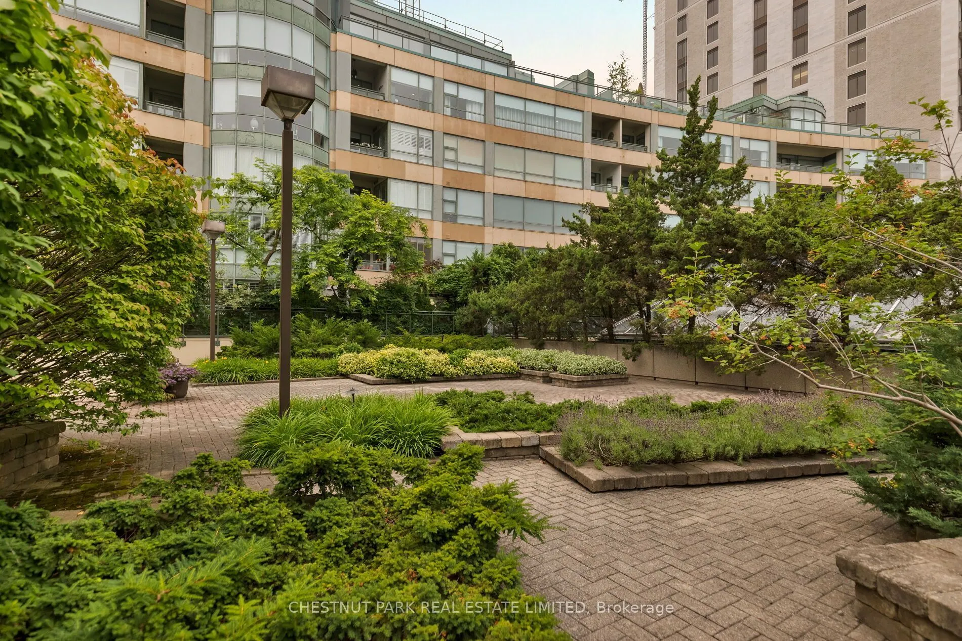 77 Avenue Road #612