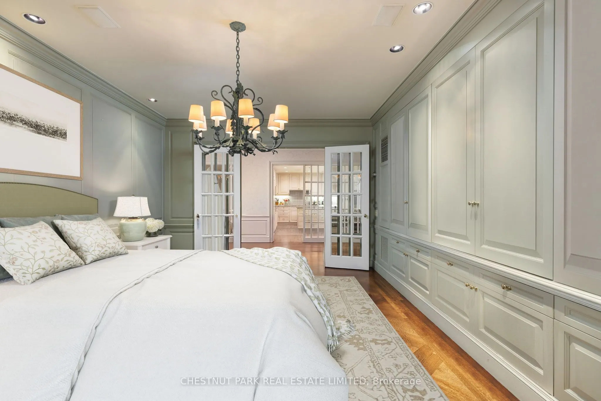 77 Avenue Road #612