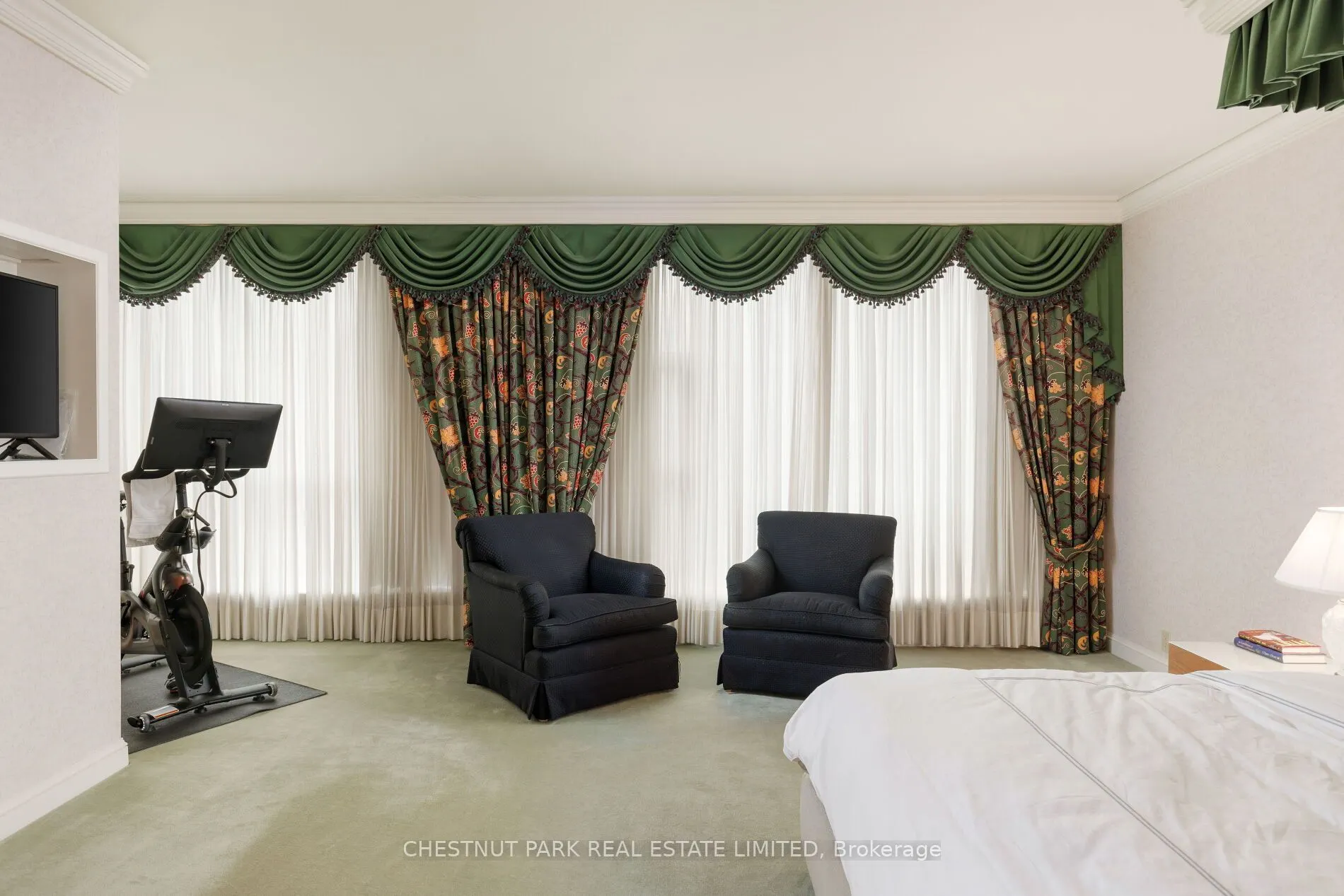 77 Avenue Road #612