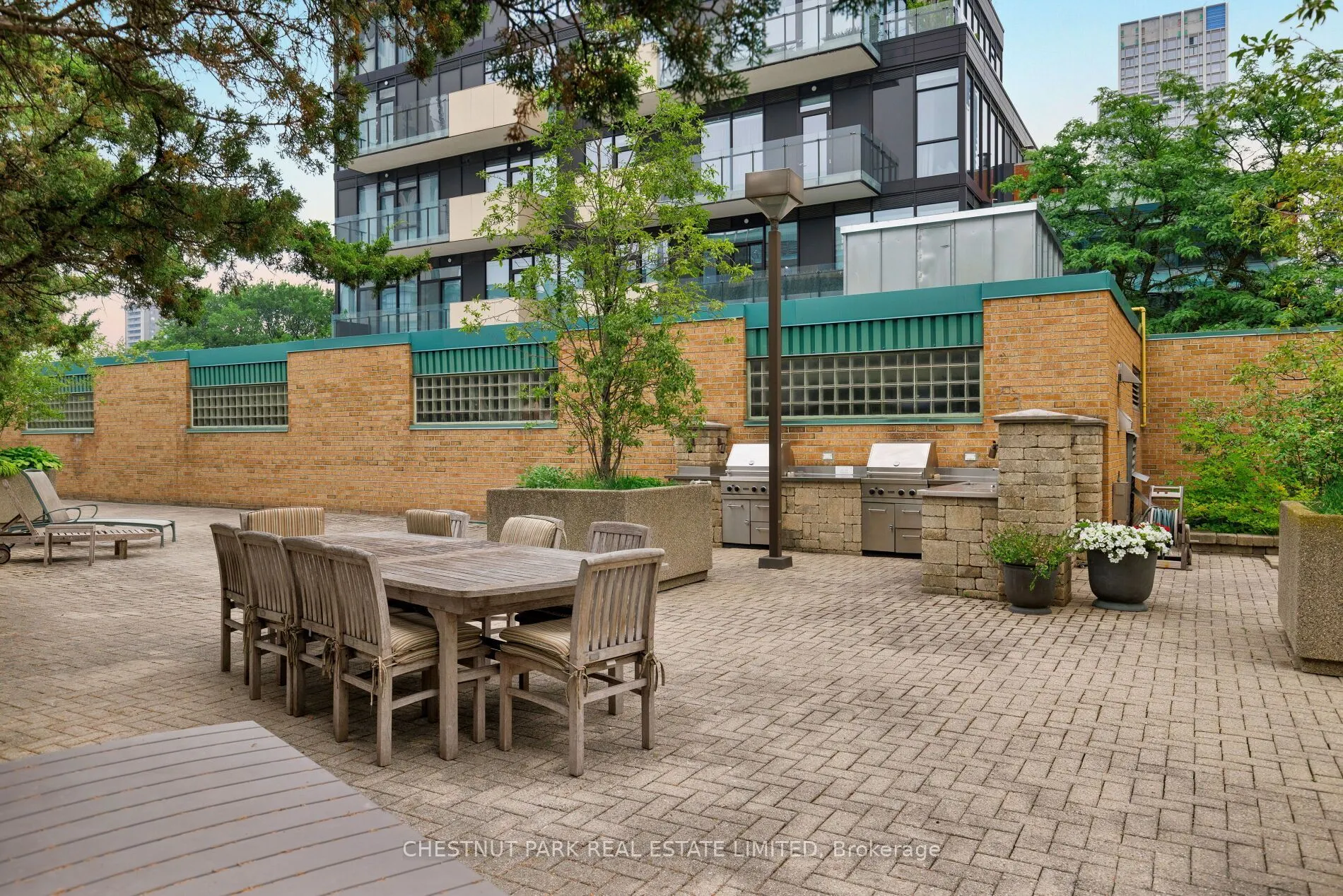 77 Avenue Road #612