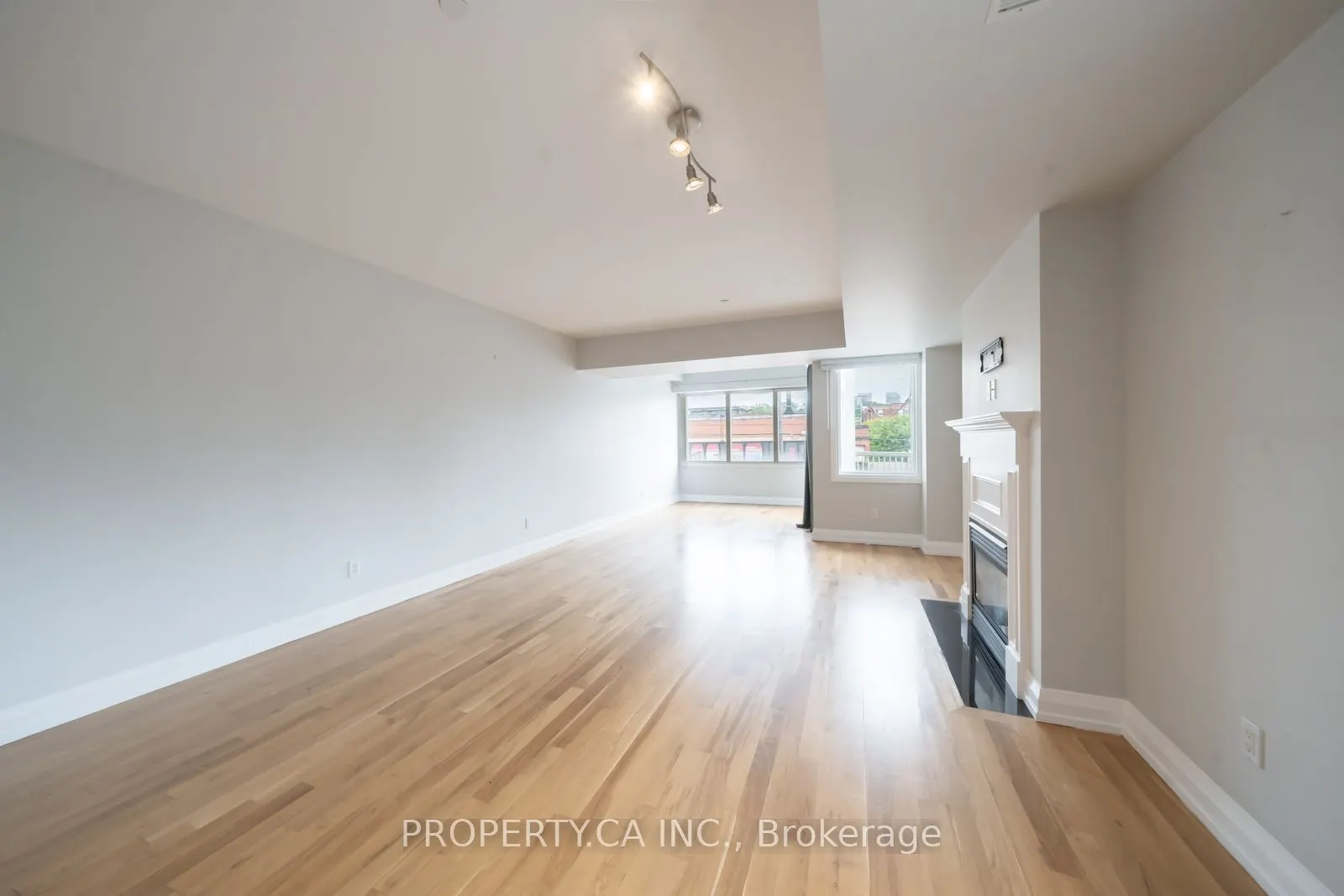 473 Dupont Street #2