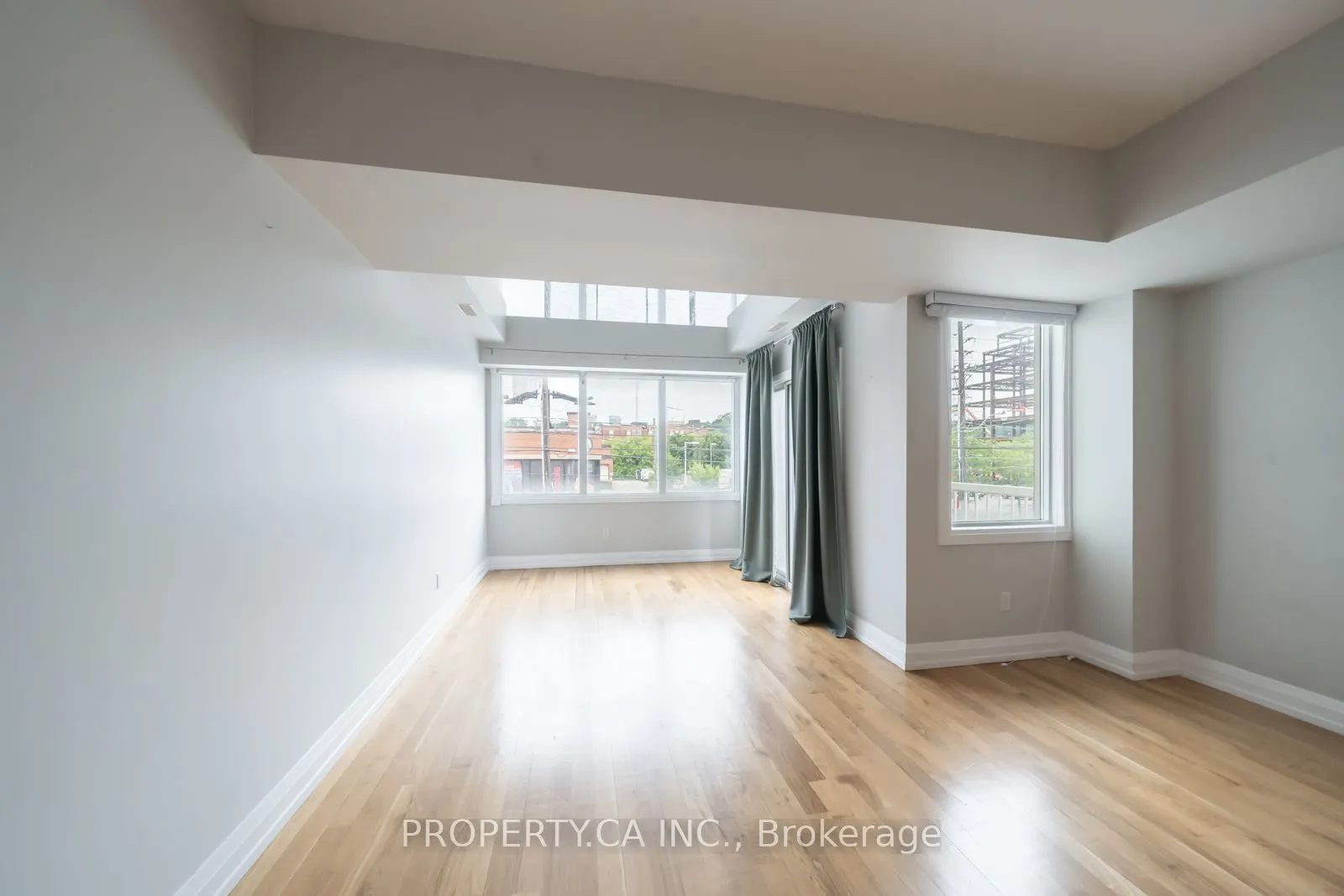 473 Dupont Street #2