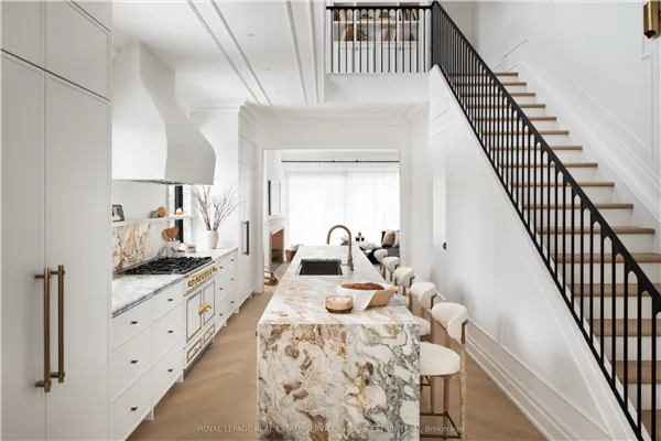 23 Lippincott Street