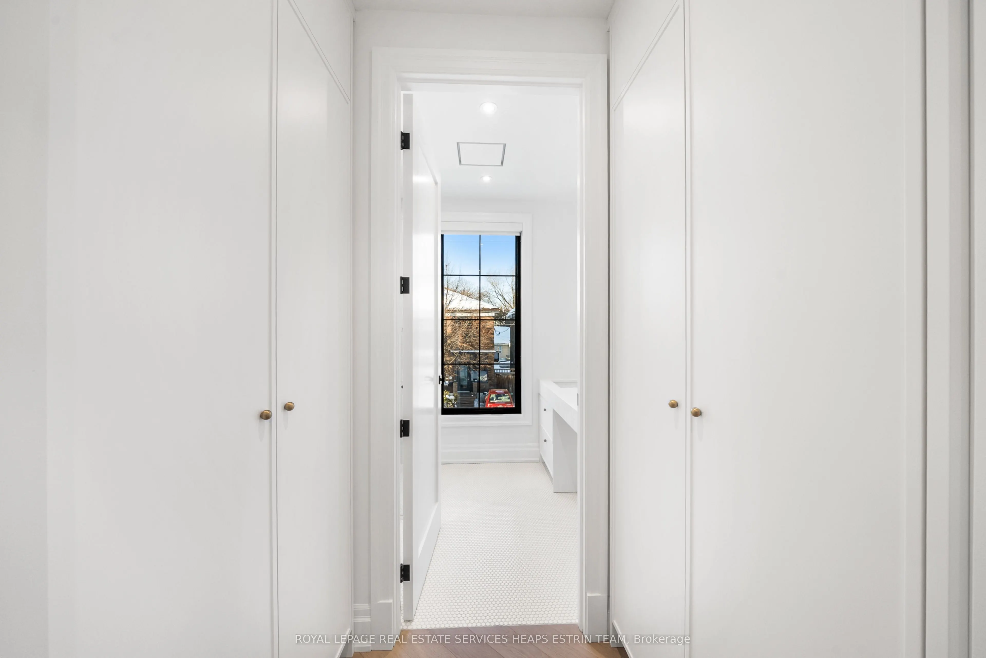 23 Lippincott Street