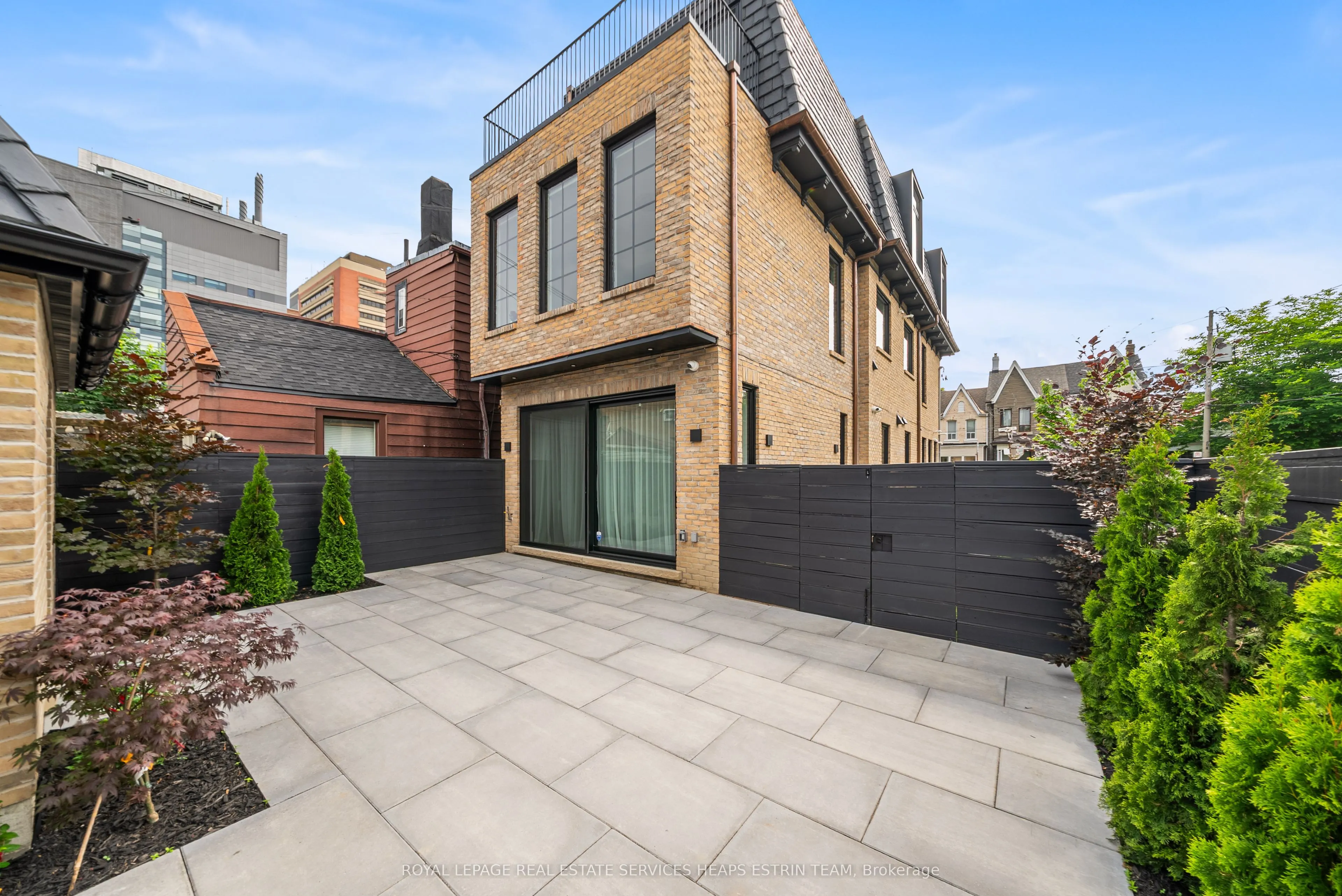 23 Lippincott Street
