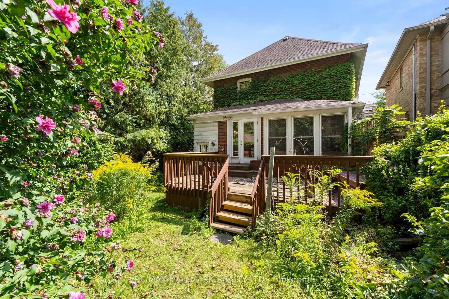 48 Chatsworth Drive