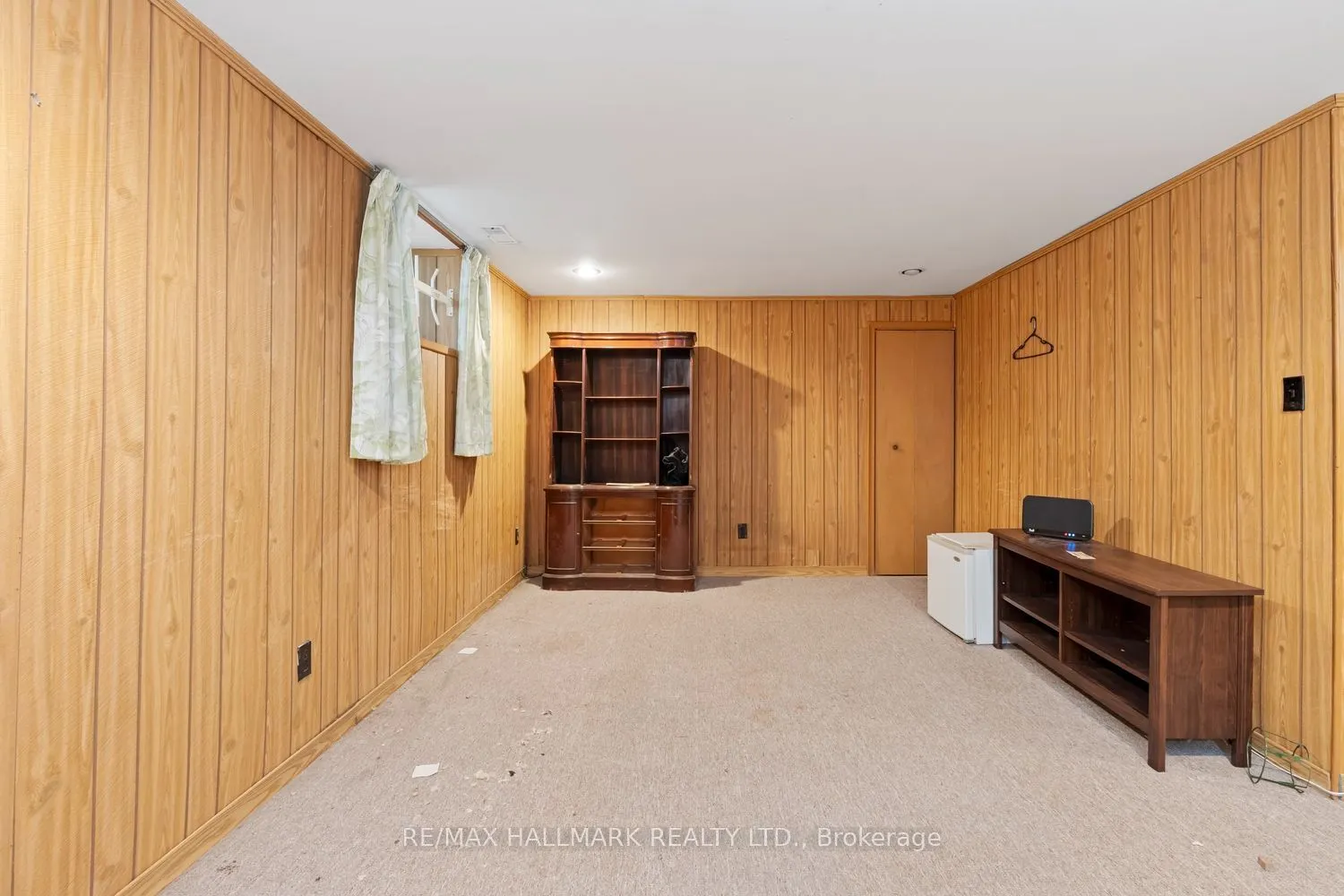 48 Chatsworth Drive