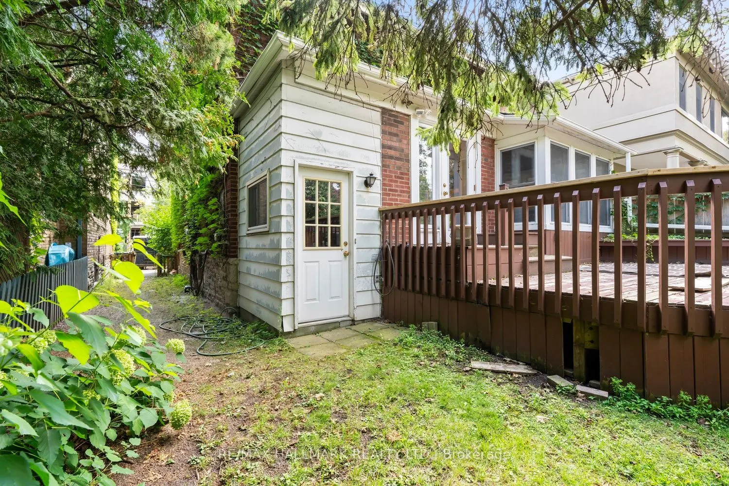 48 Chatsworth Drive