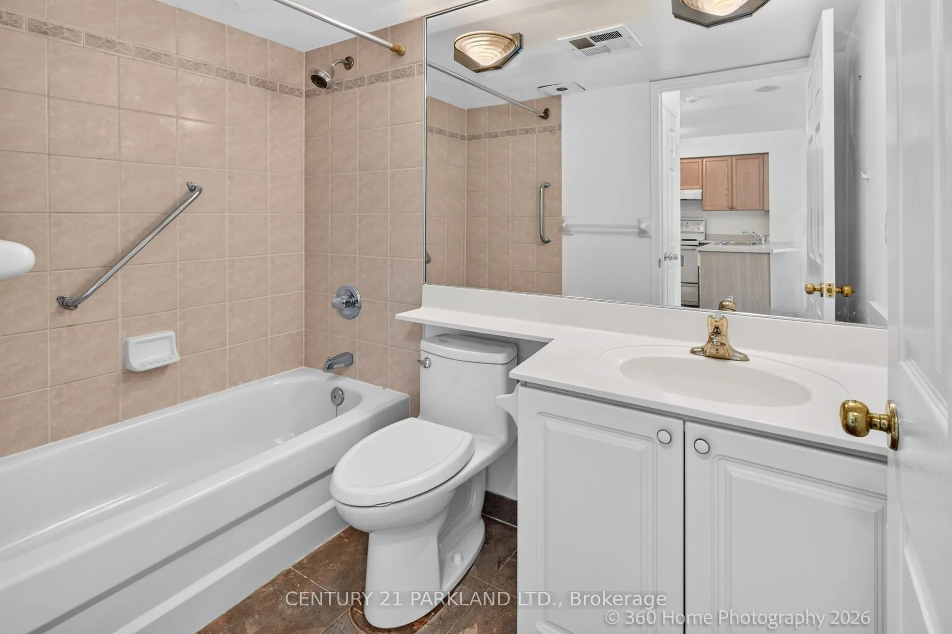 109 Front Street E #609