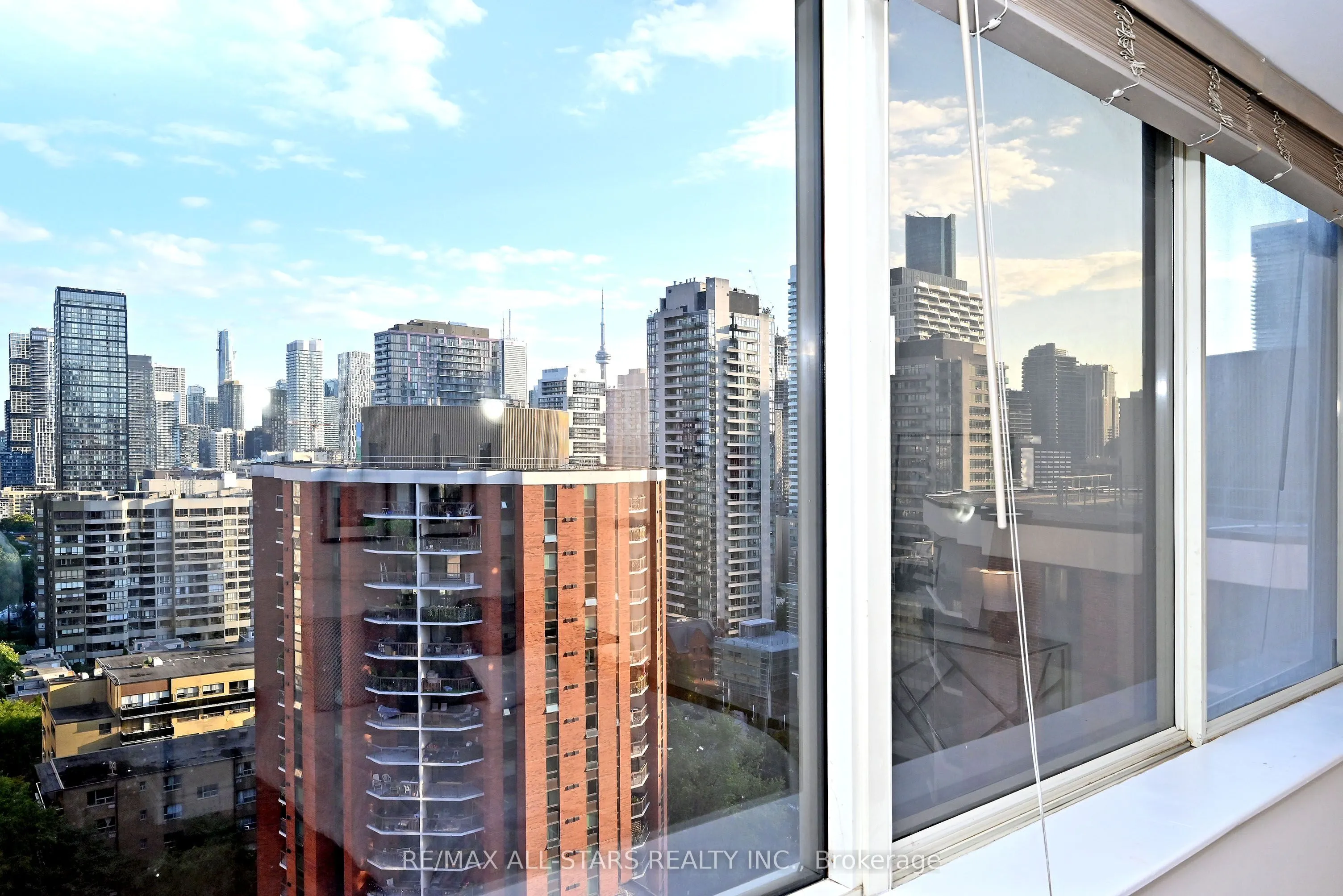 15 Maitland Place #2112