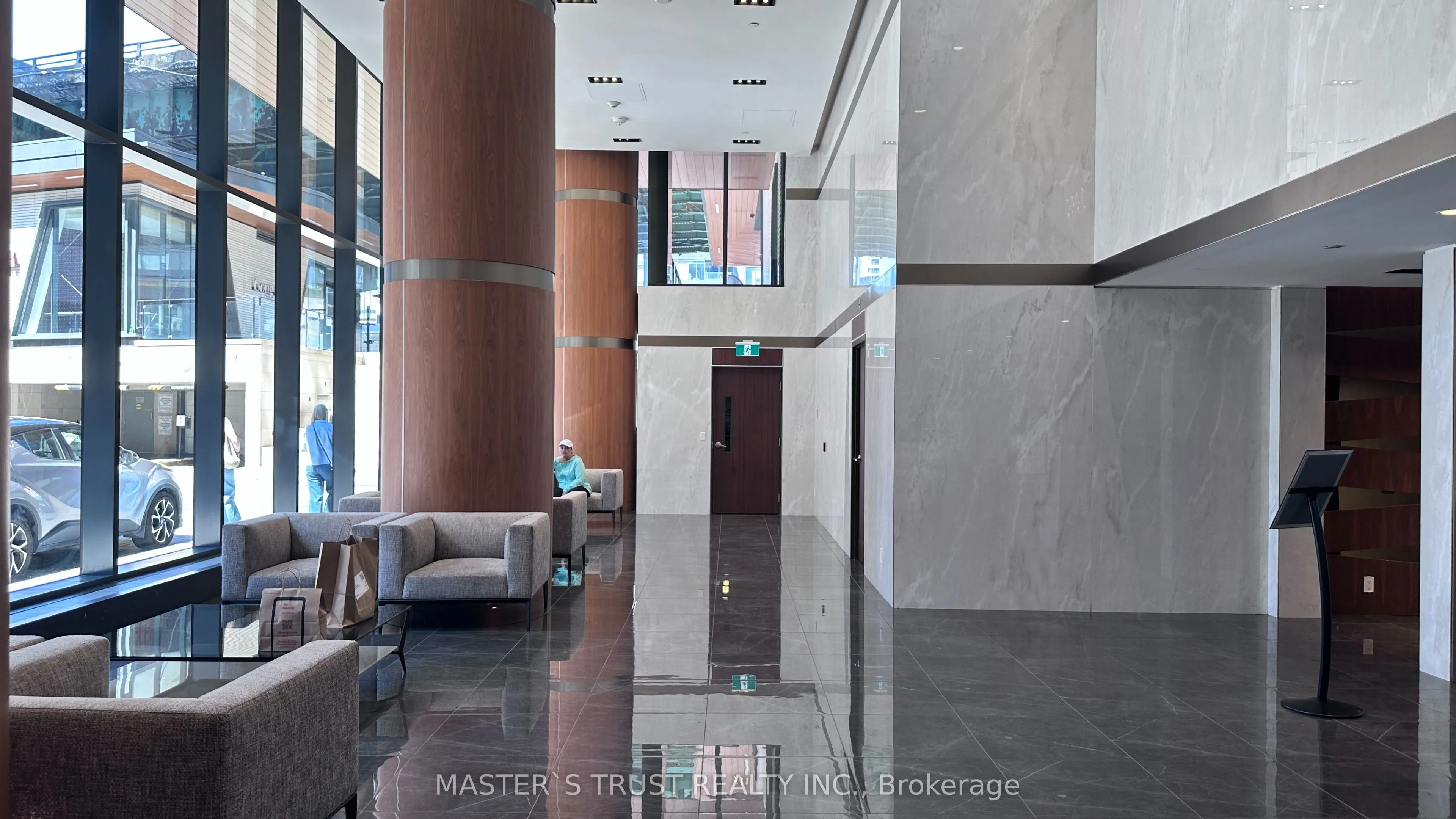 17 Bathurst Street #1715