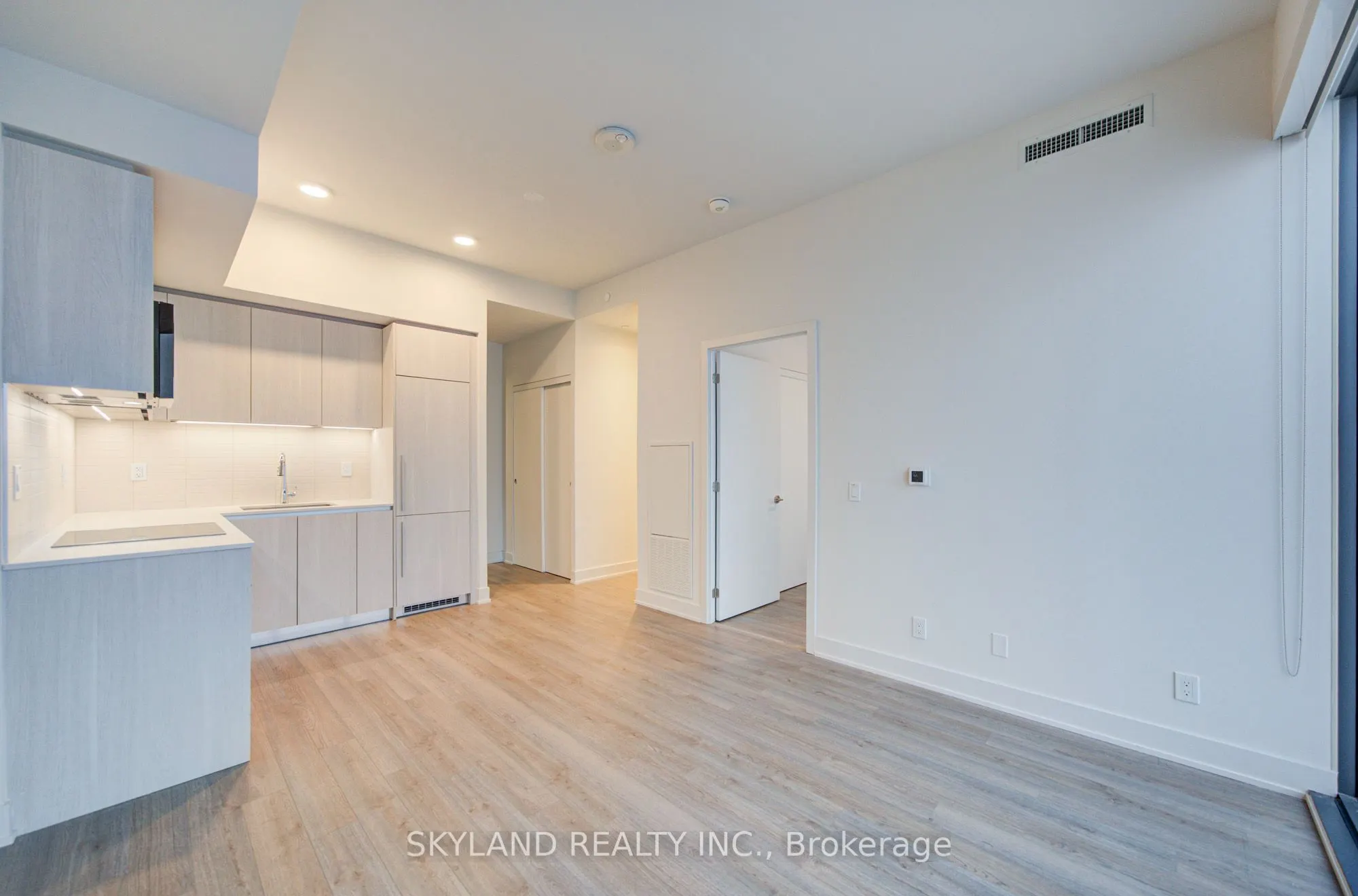 8 Cumberland Street #4305