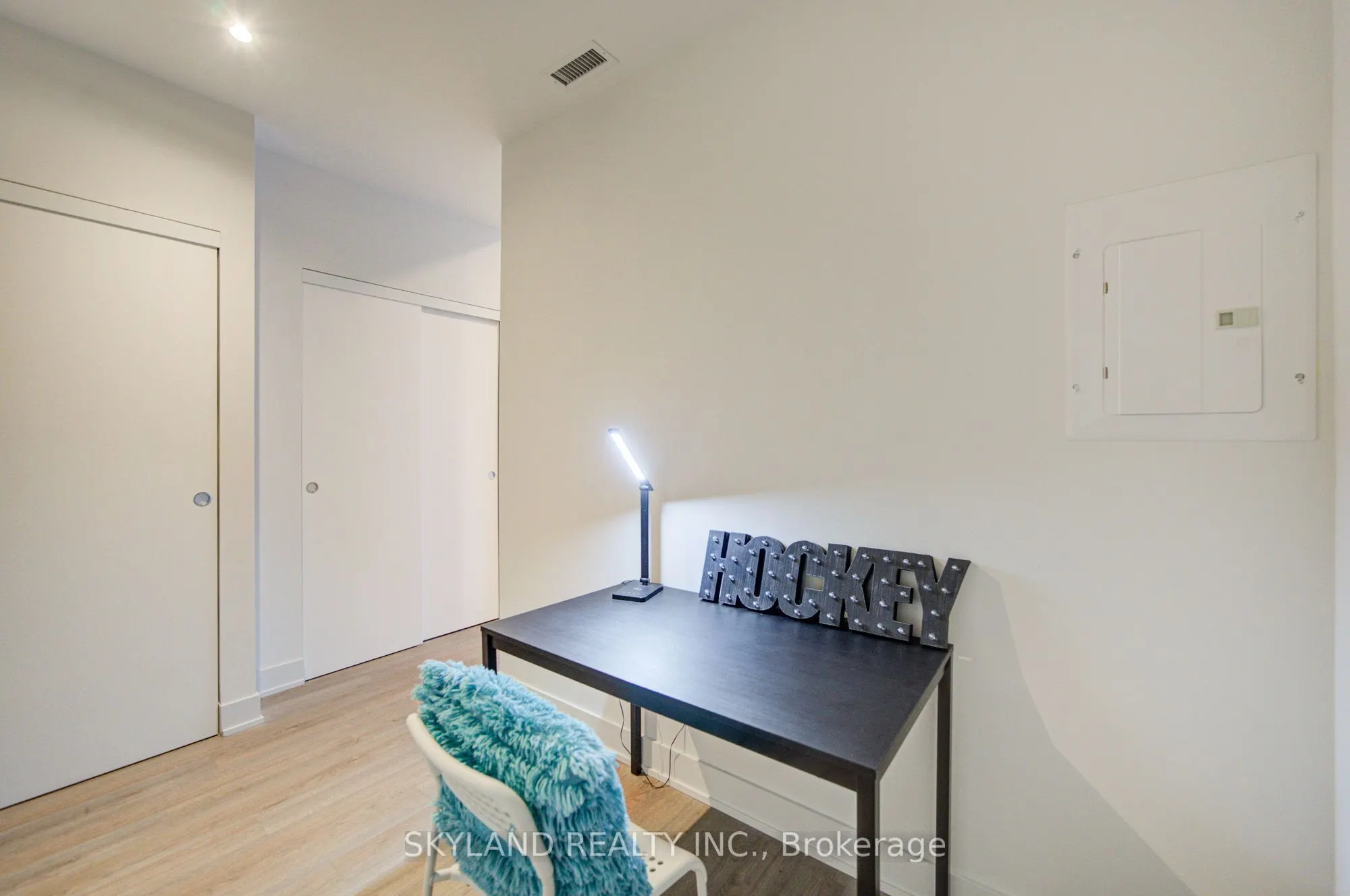 8 Cumberland Street #4305