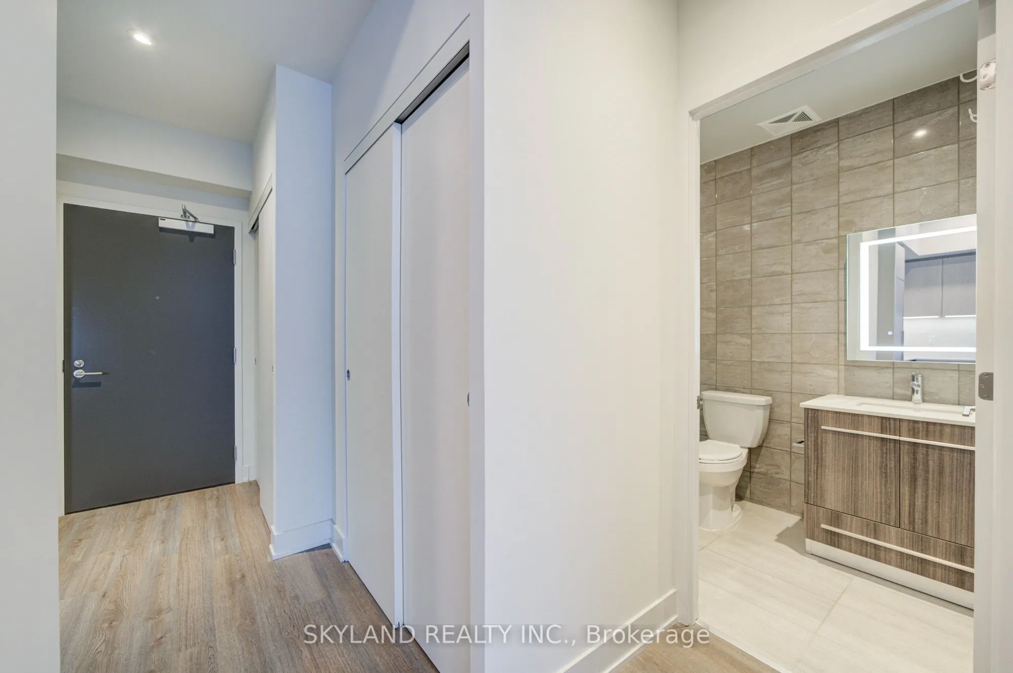 8 Cumberland Street #4305