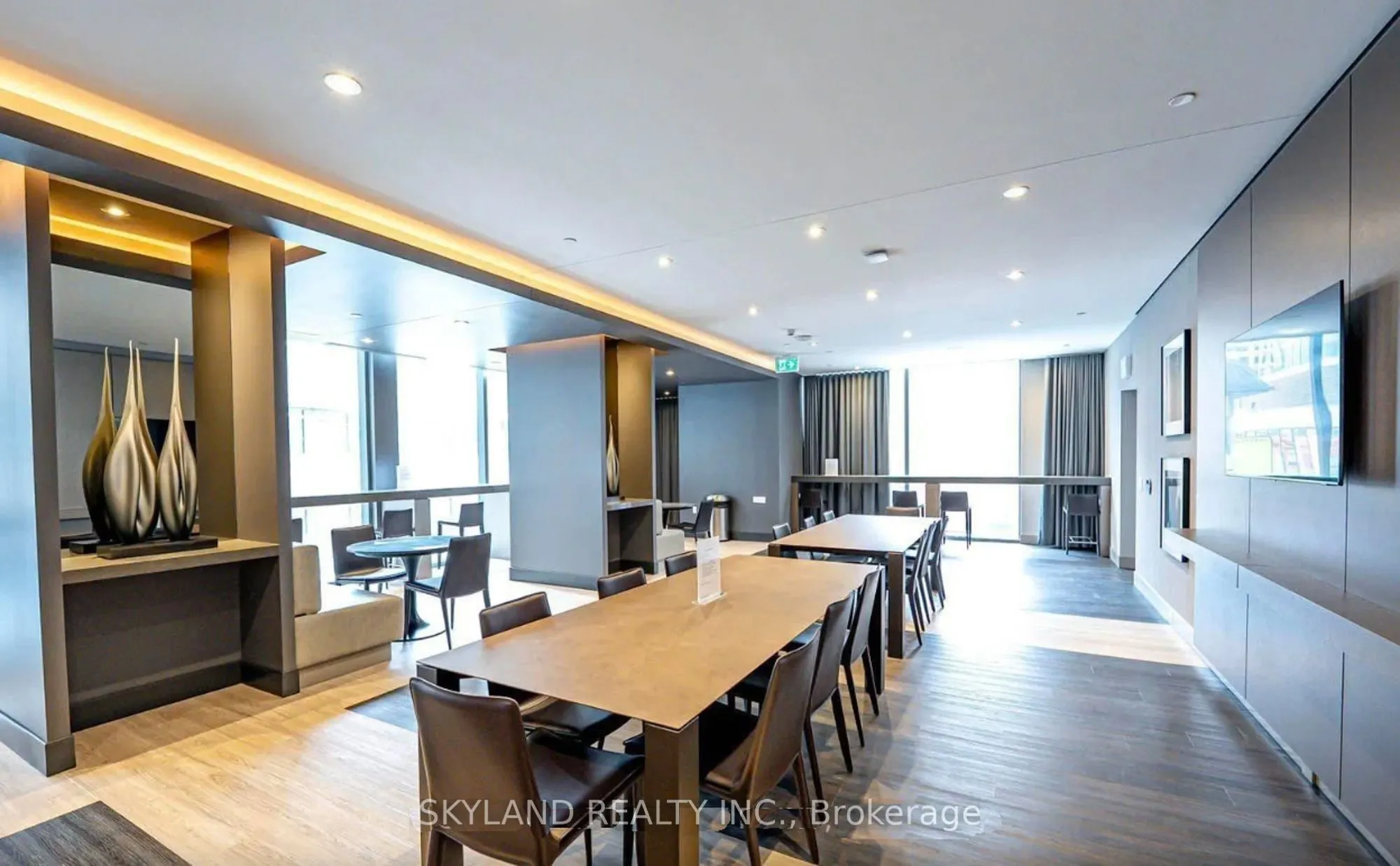 8 Cumberland Street #4305