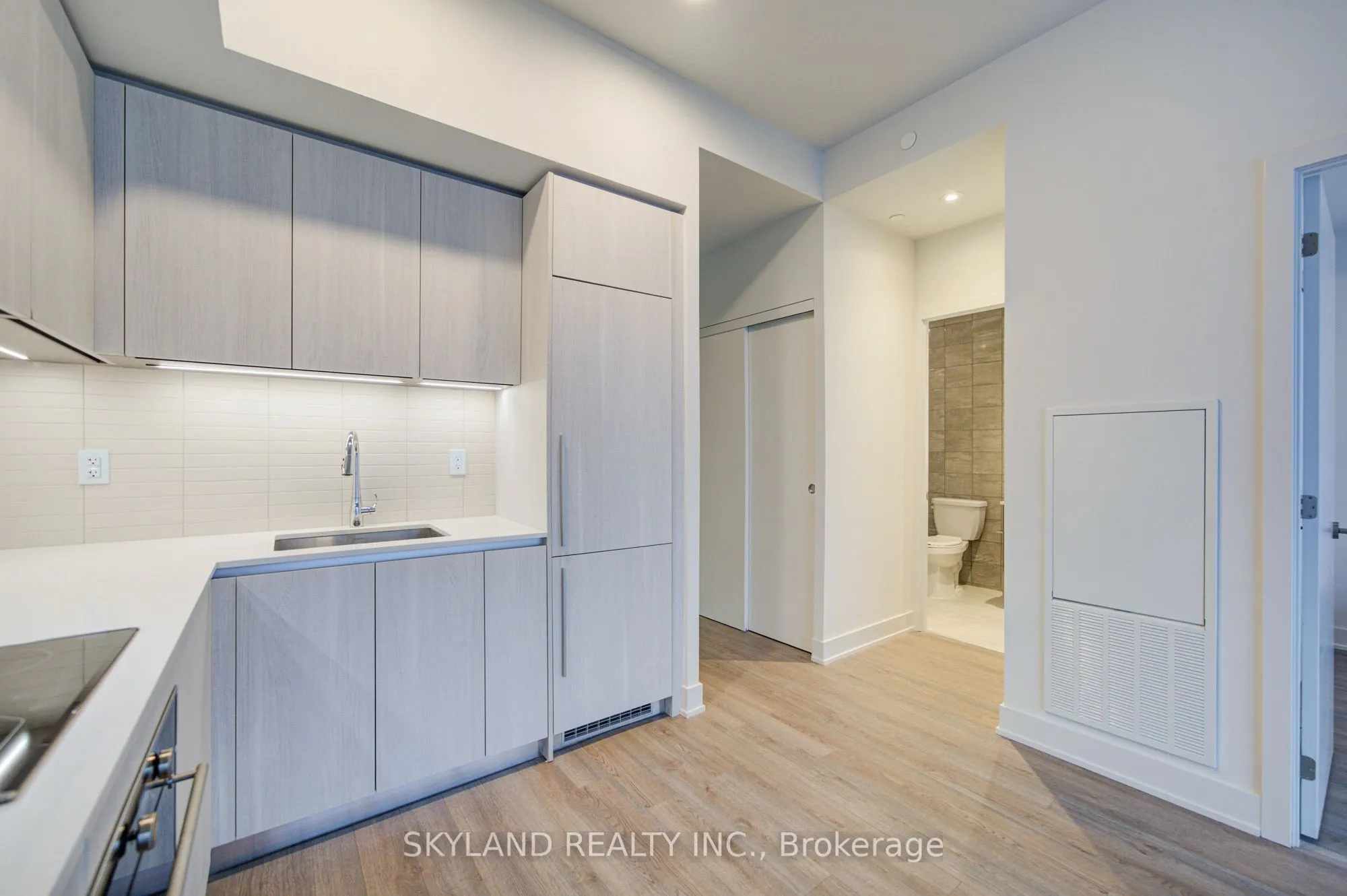 8 Cumberland Street #4305