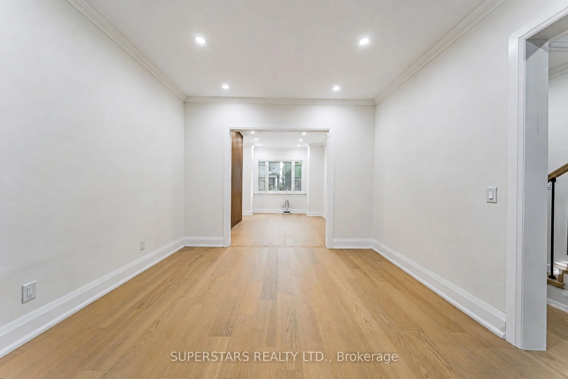 105 Bellwoods Avenue